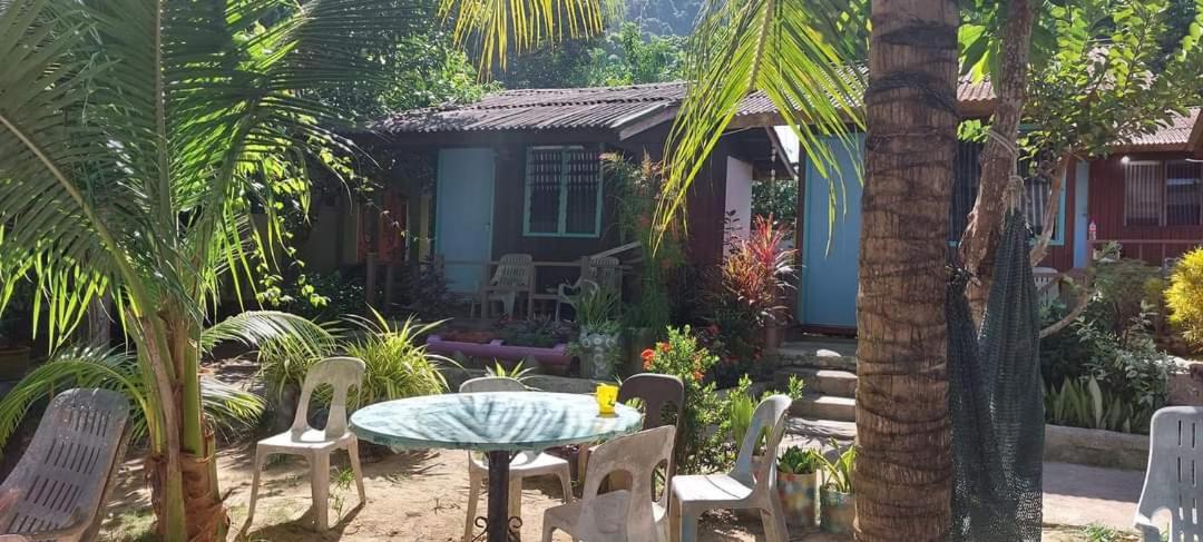 Ella's Place Salang Tioman