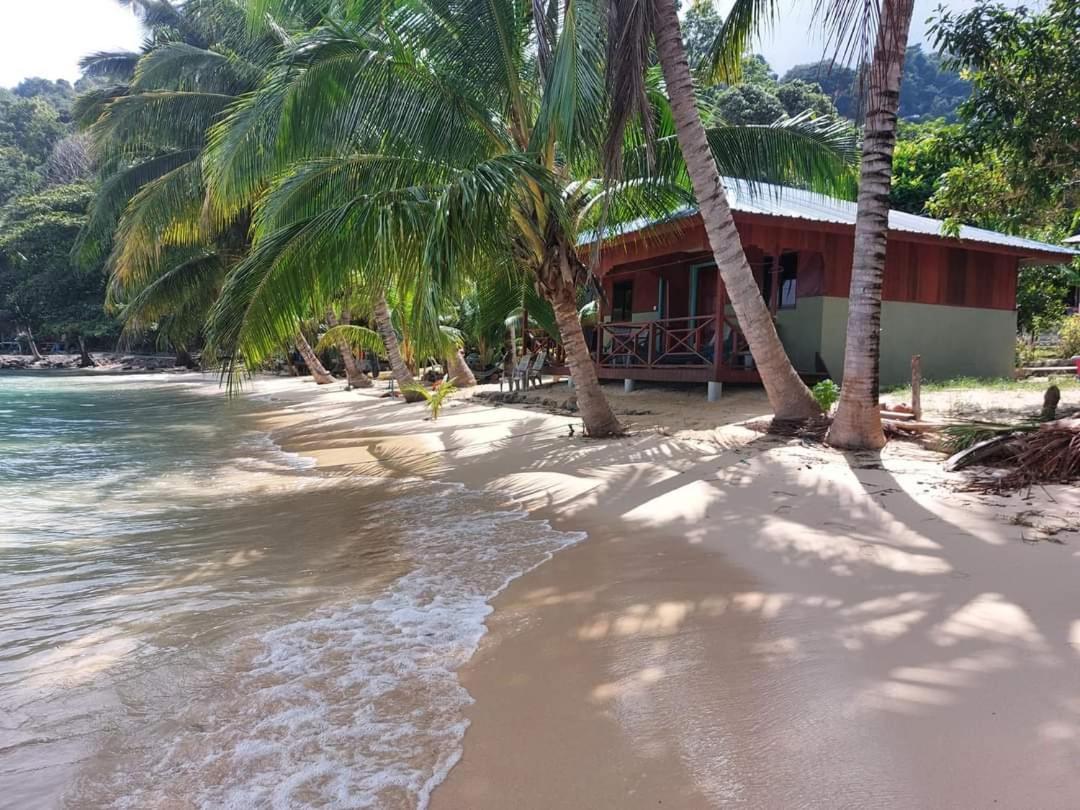 Ella's Place Salang Tioman