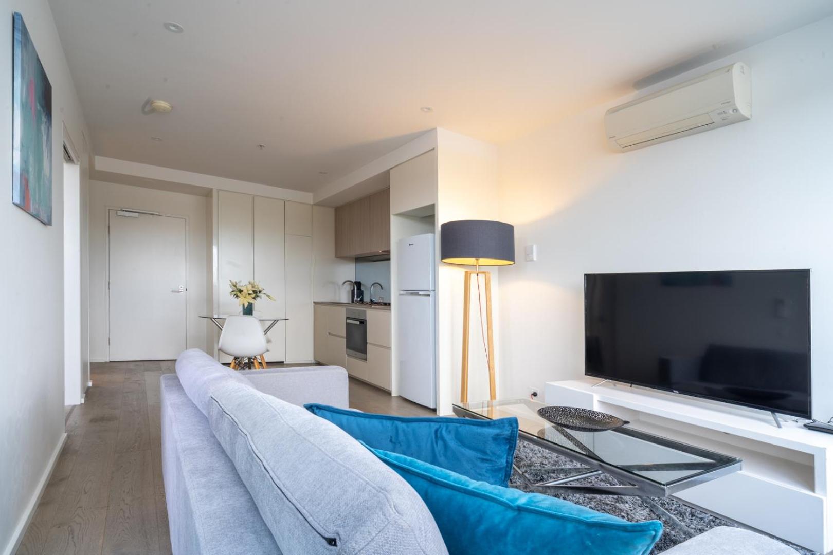Amazing Apartment COL883104S