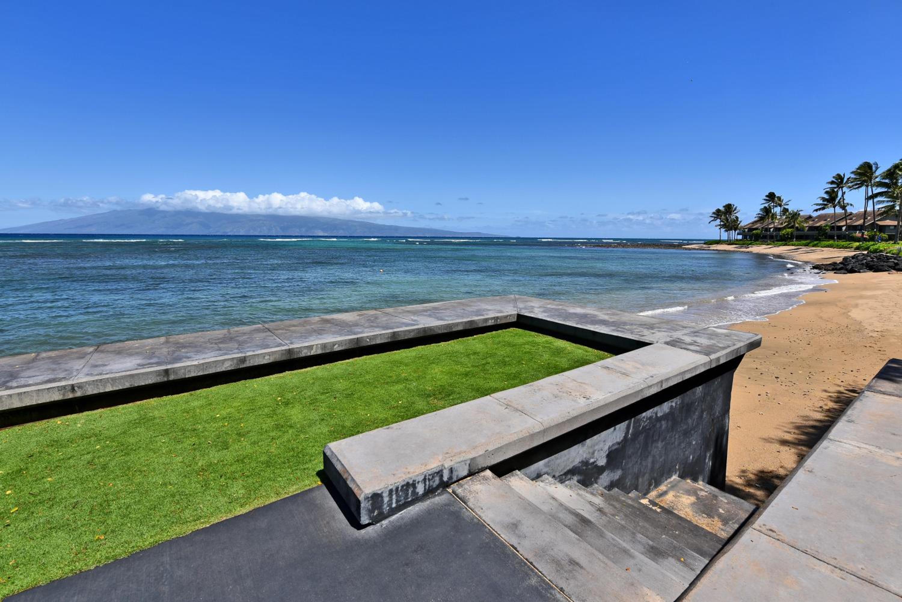 Kahana Reef 117 · KR 117 Renovated OceanFront 1BD w Ocean Views