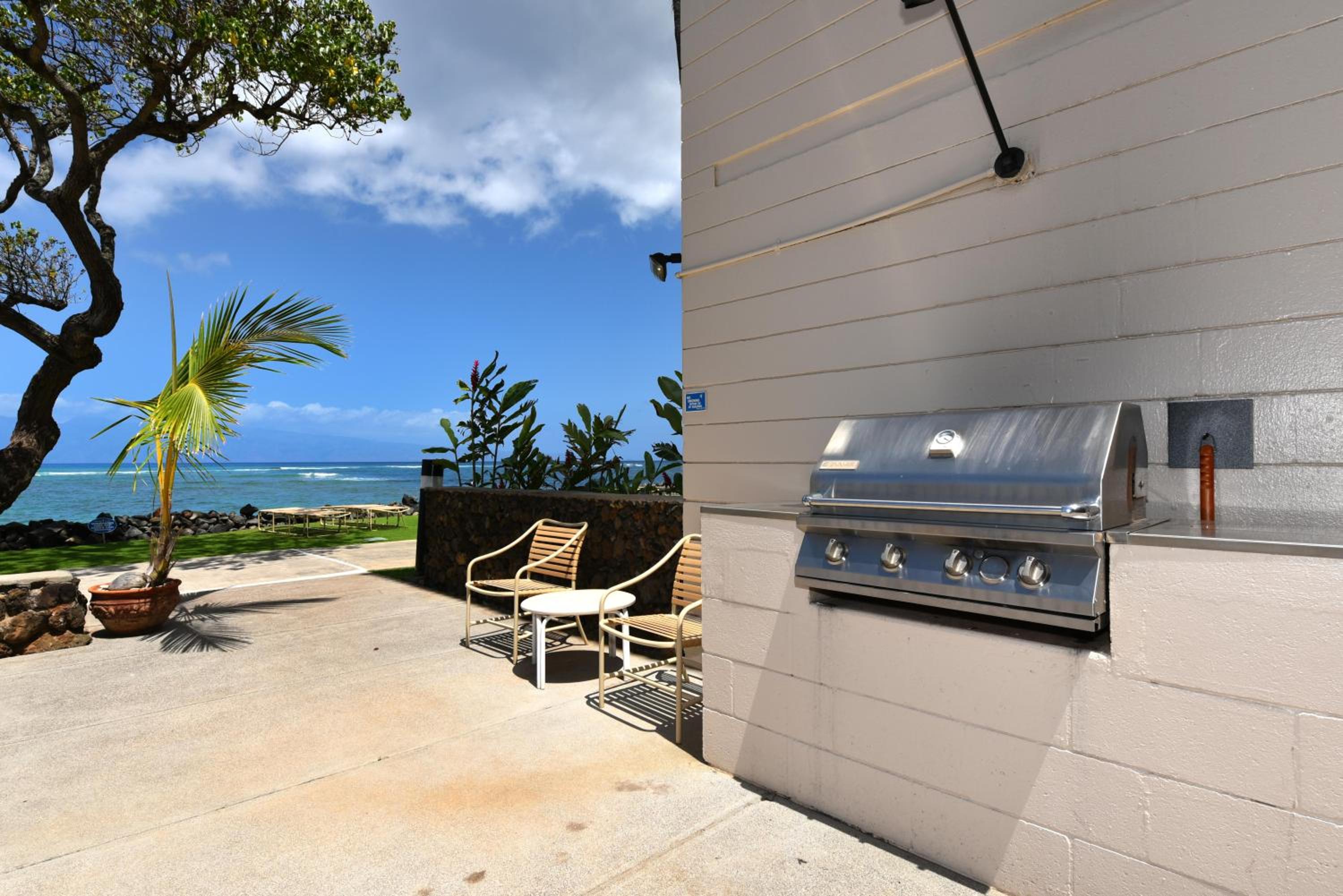 Kahana Reef 117 · KR 117 Renovated OceanFront 1BD w Ocean Views