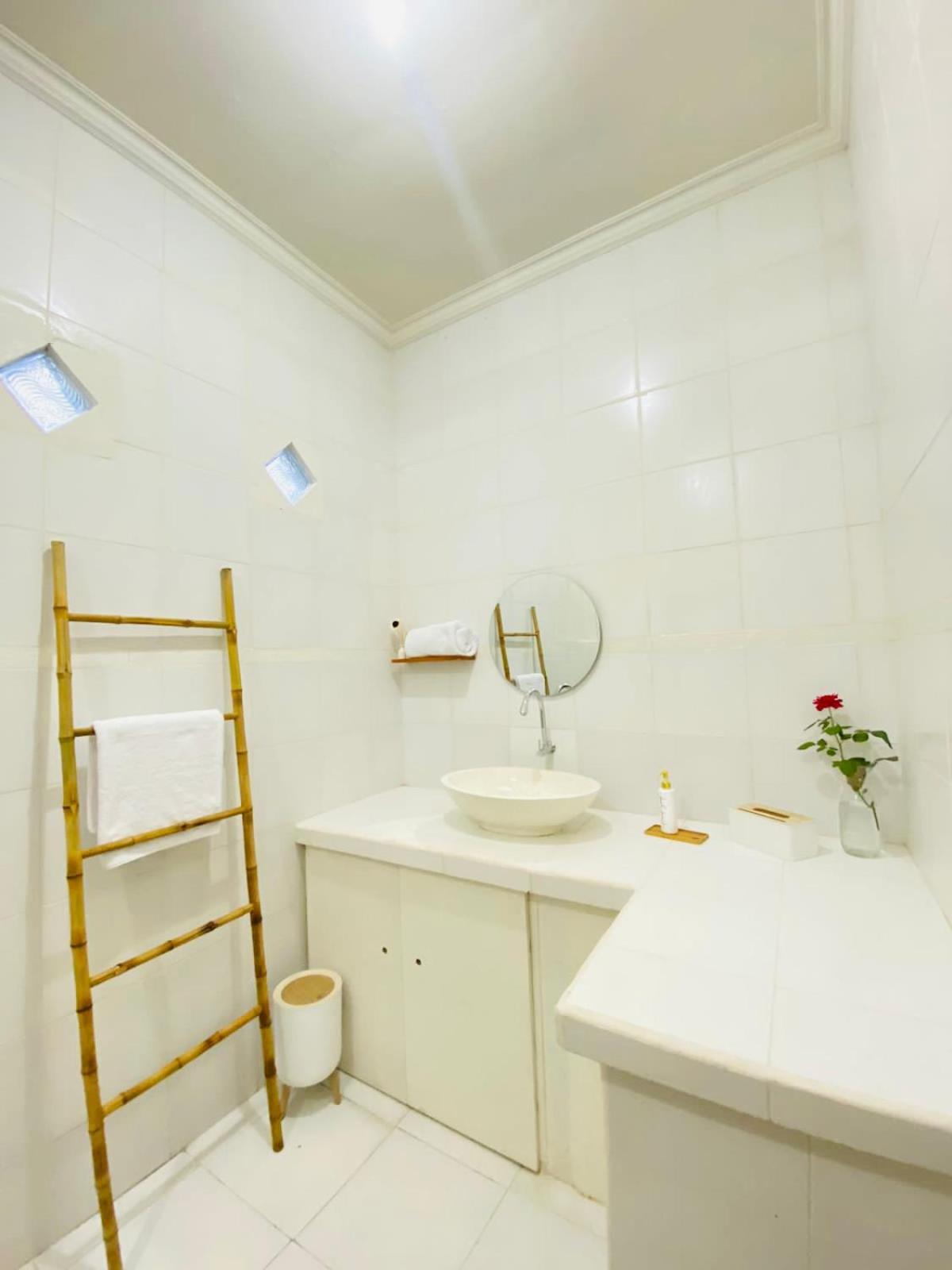 SIRTA HOMESTAY II view 3