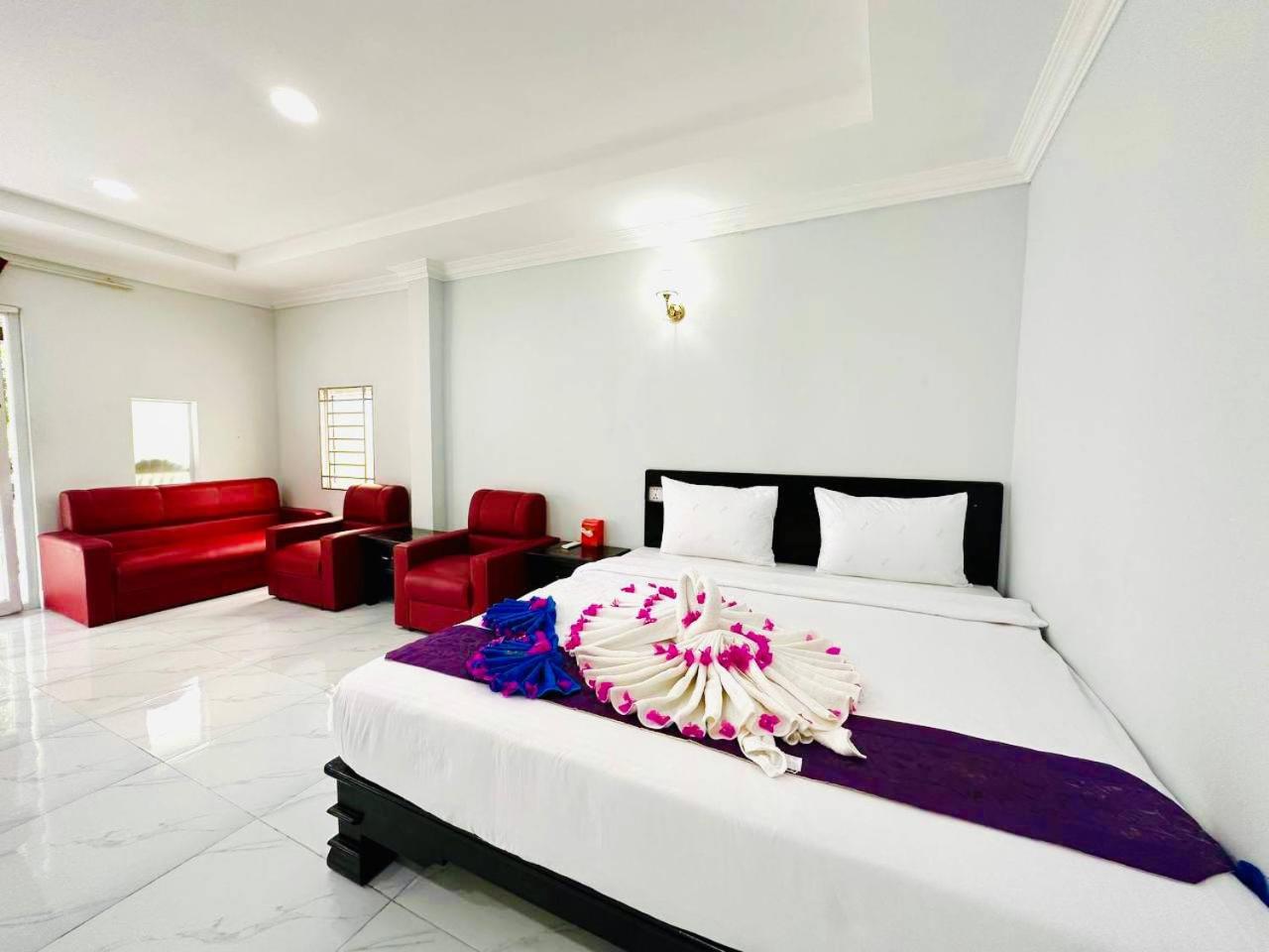 Romny cozy bay Resort view 2