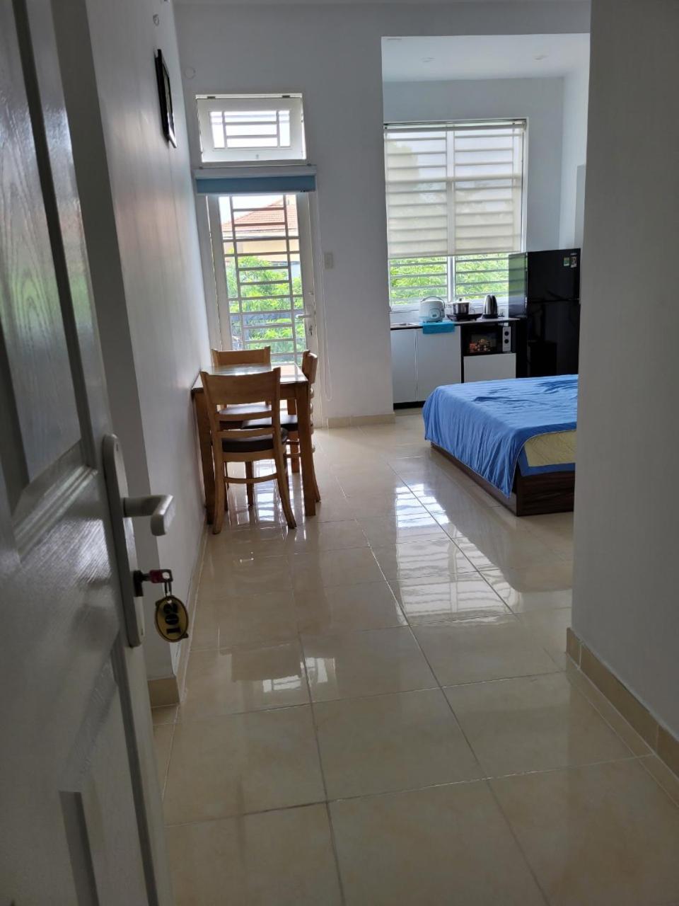 Sol House Saigon Airport