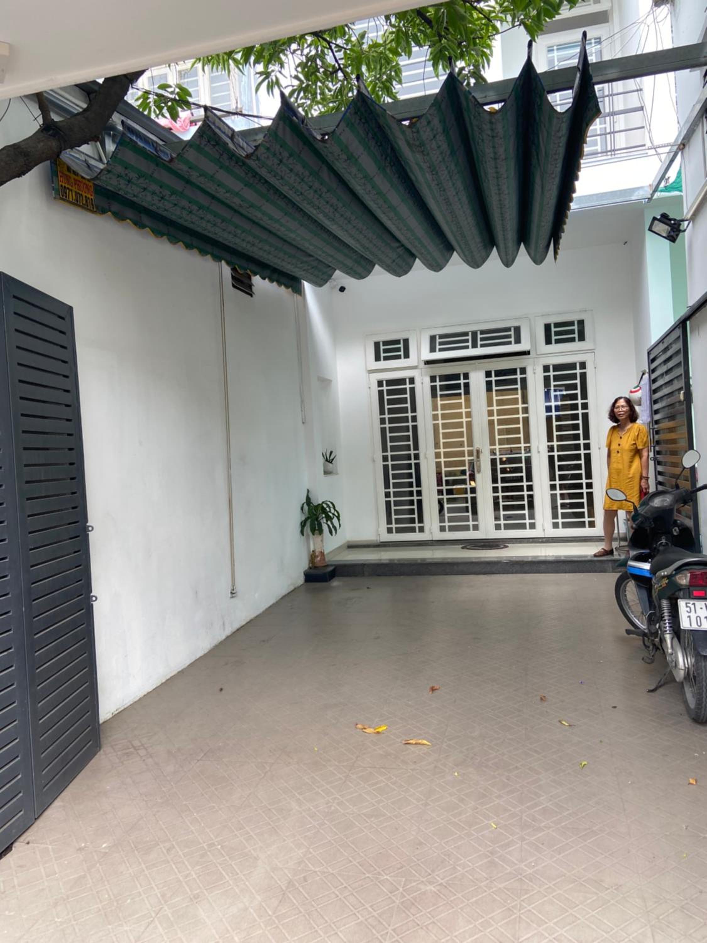 Sol House Saigon Airport