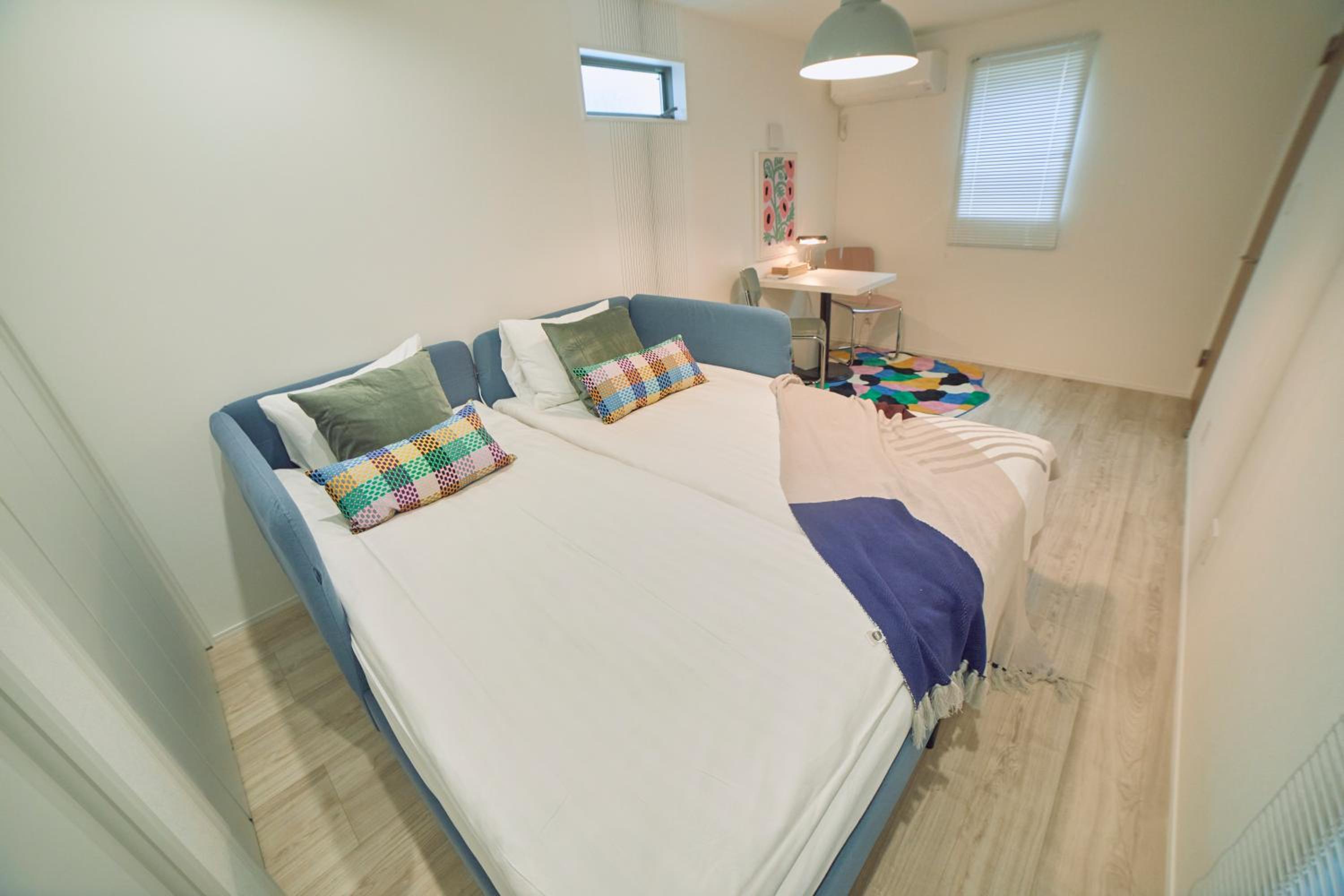 Shinjuku 'Orange County' Villa