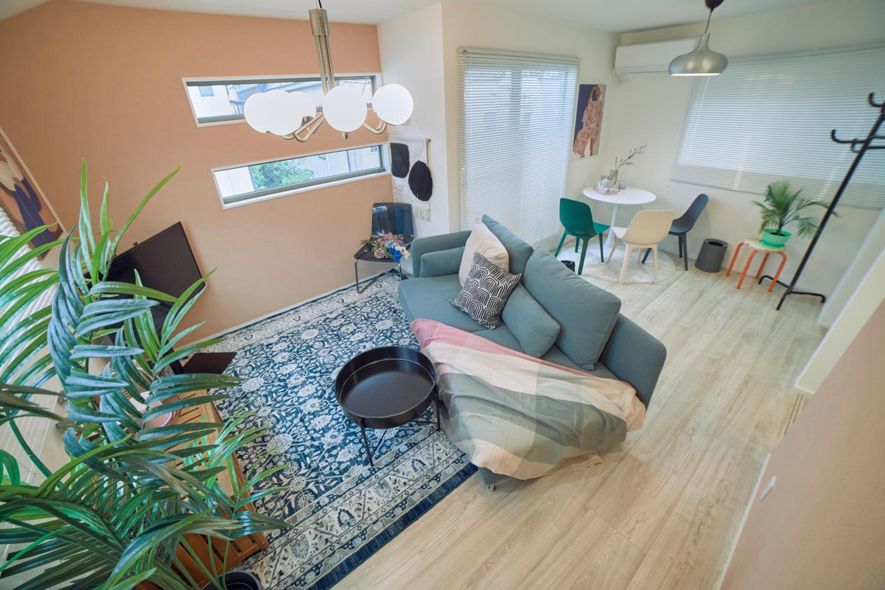 Shinjuku 'Orange County' Villa