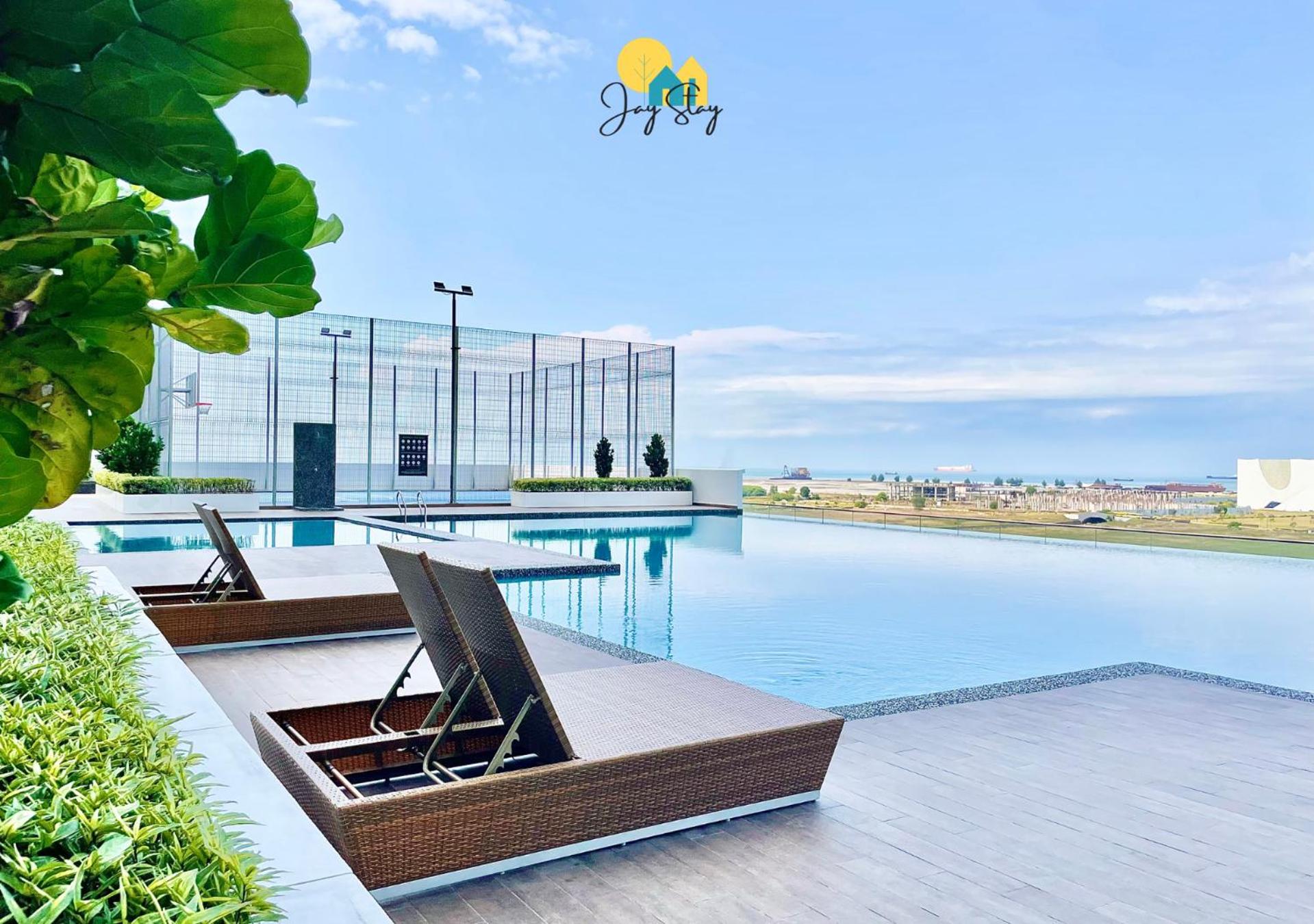 Amber Cove l Luxury Seaview 2BR l 6-8pax l GamesRoom l City Centre l Jonker St by Jay Stay photo 1