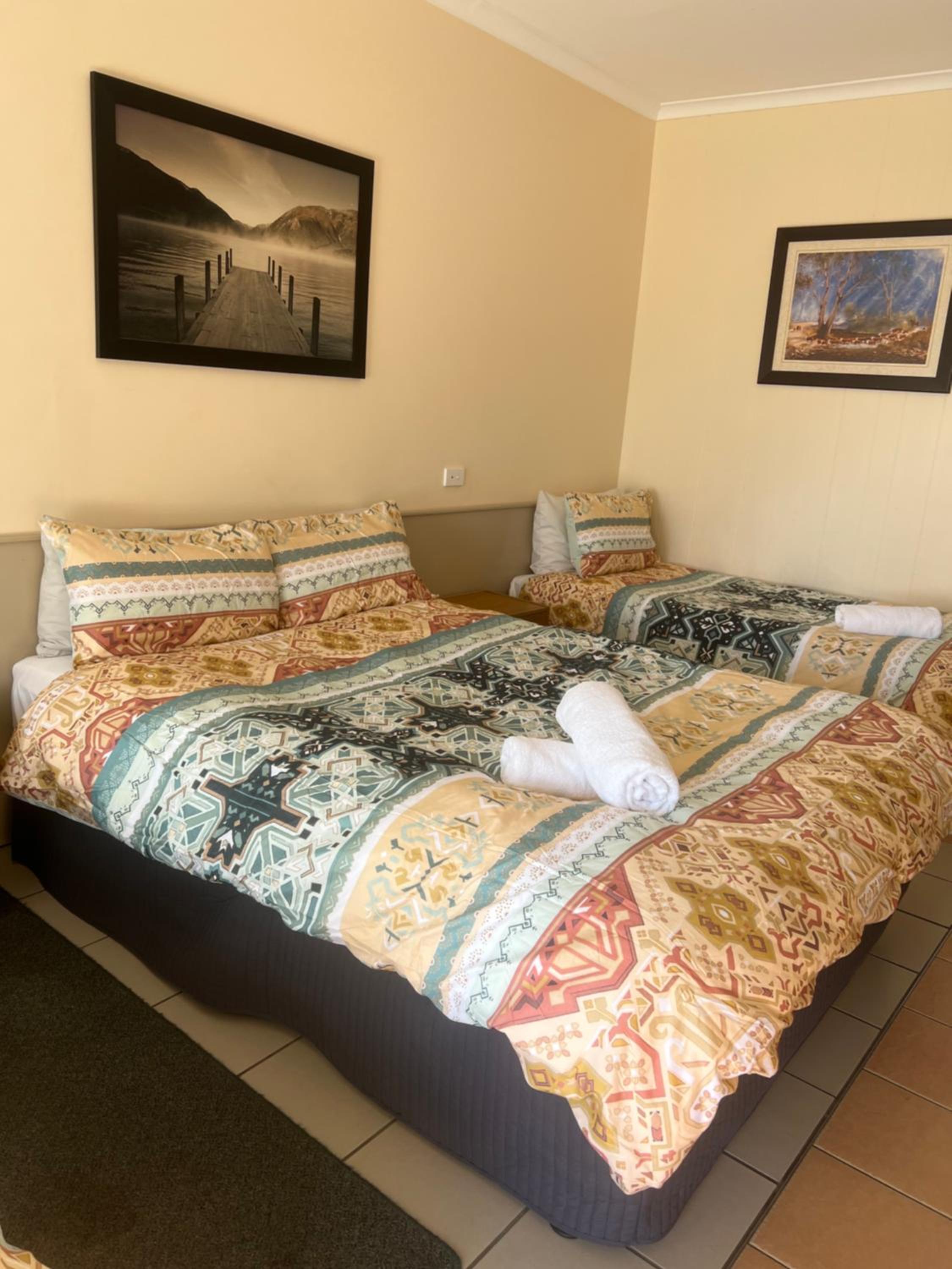 Woodmans Hill Motel