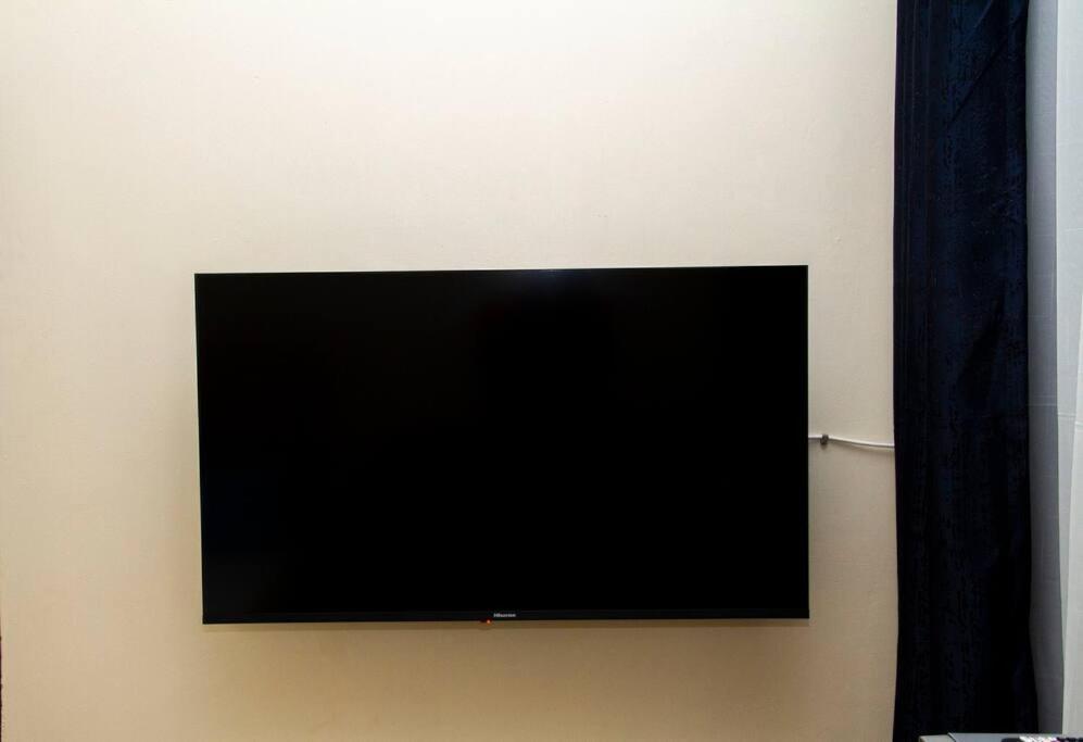Cozy Bukoto Studio 2 Unlimited Wifi & Netflix view 3