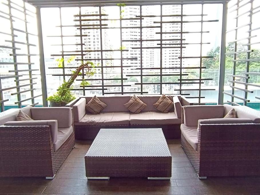 RM2a18 Bukit Bintang Balcony Studio