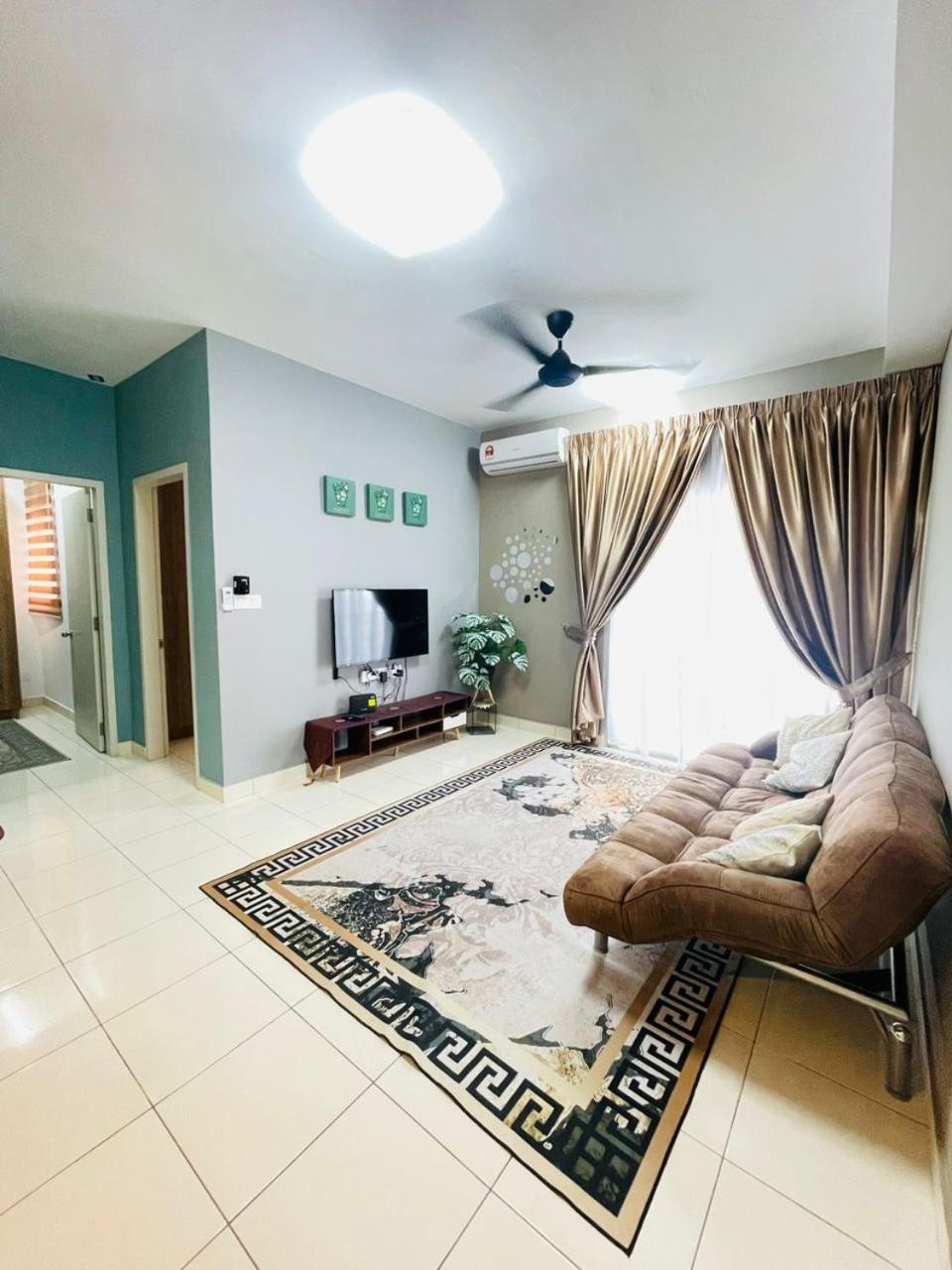 ER Homestay 3bedroom with Balcony nearest KLIA photo 4
