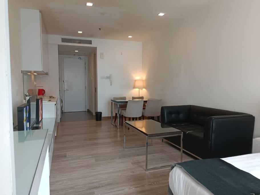 RM238 Bukit Bintang Balcony Studio Infinty Pool