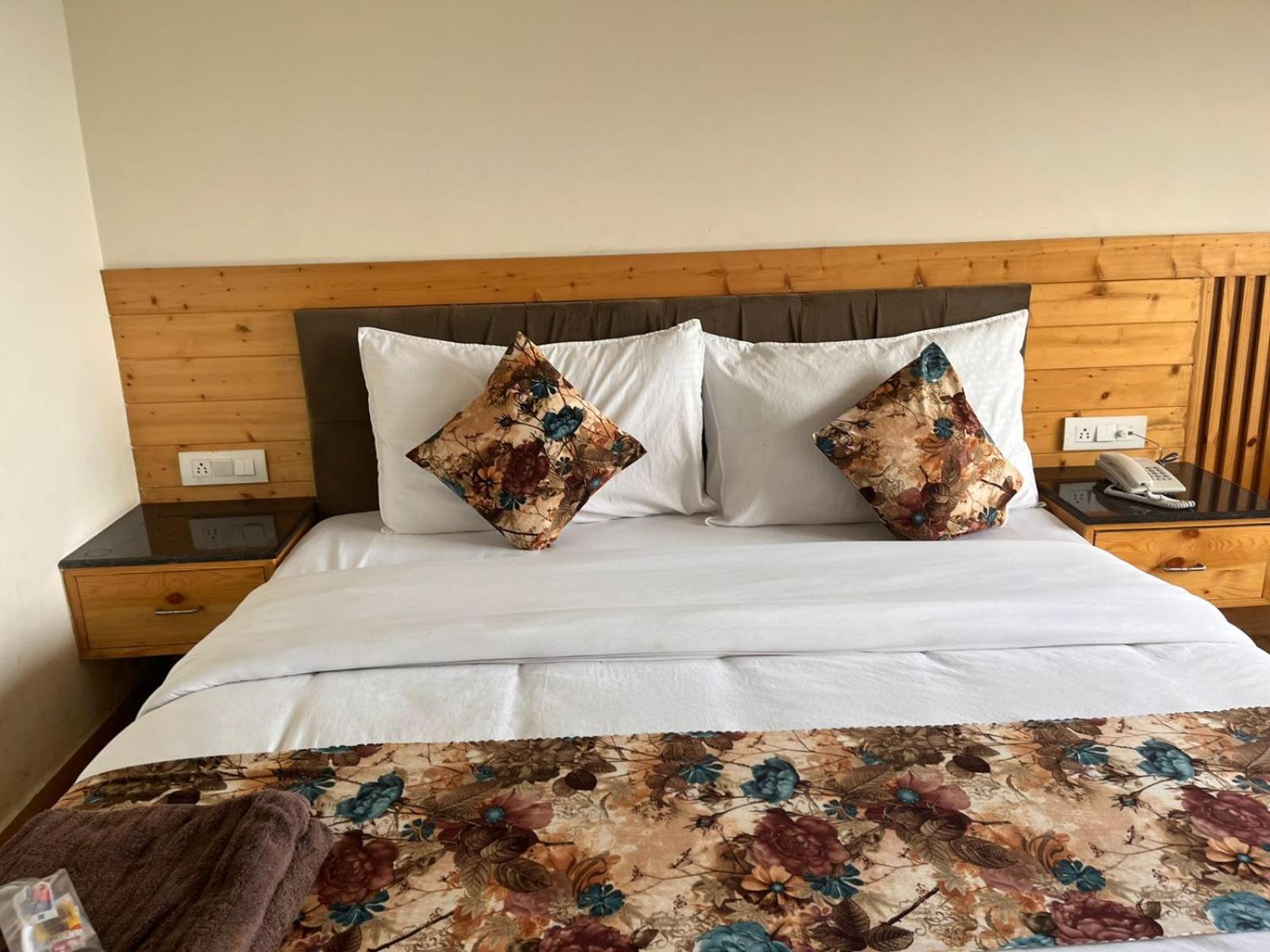 The River Grand, Mussoorie