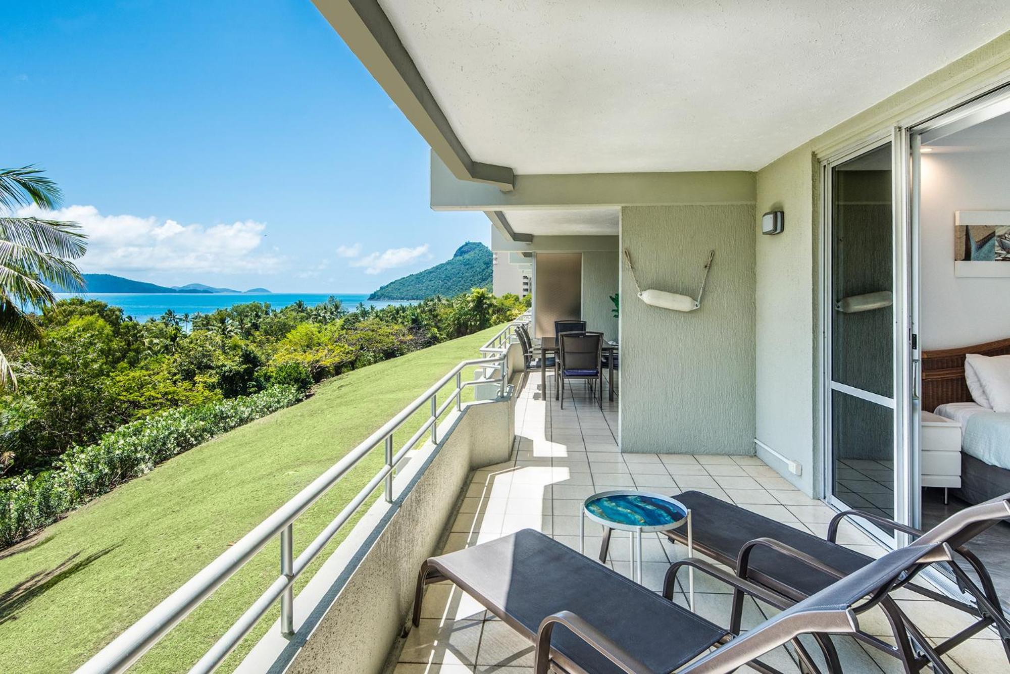 POINCIANA 101 HAMILTON ISLAND CENTRALLY LOCATED 3 BEDROOM, plus BUGGY!!