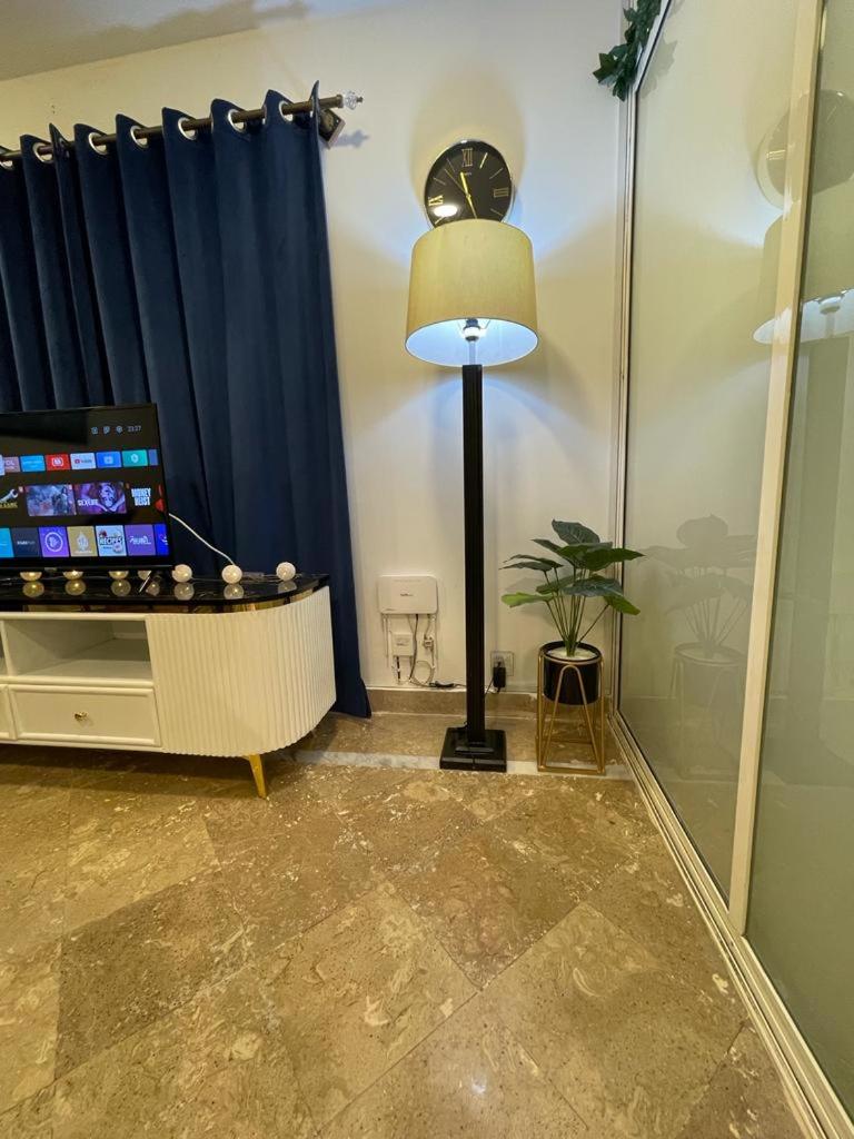 Apartment in Islamabad F-10 view 2