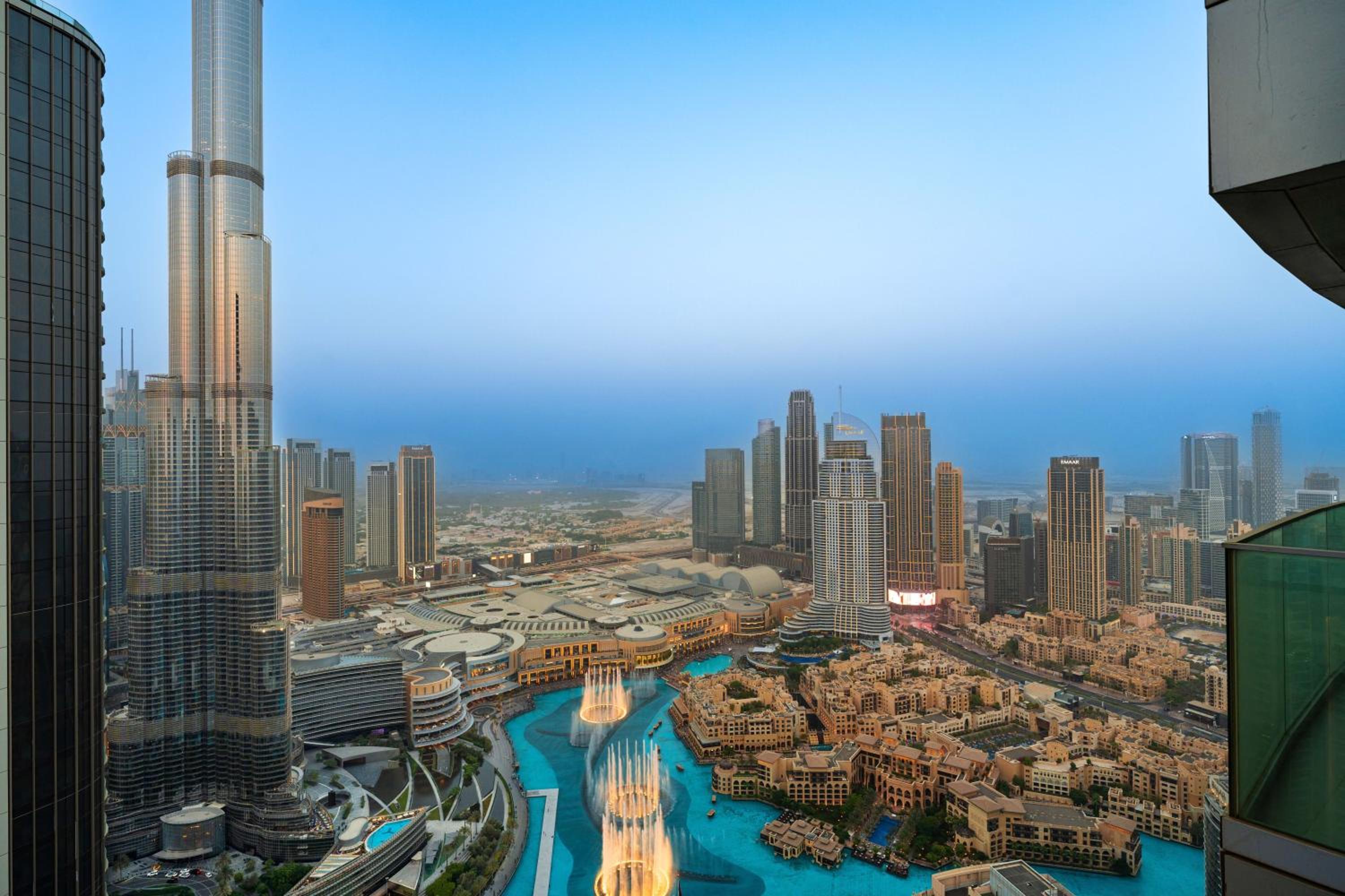 Maison Privee - Ultra Chic High-Floor Apt with Direct Burj Khalifa & Fountains Views