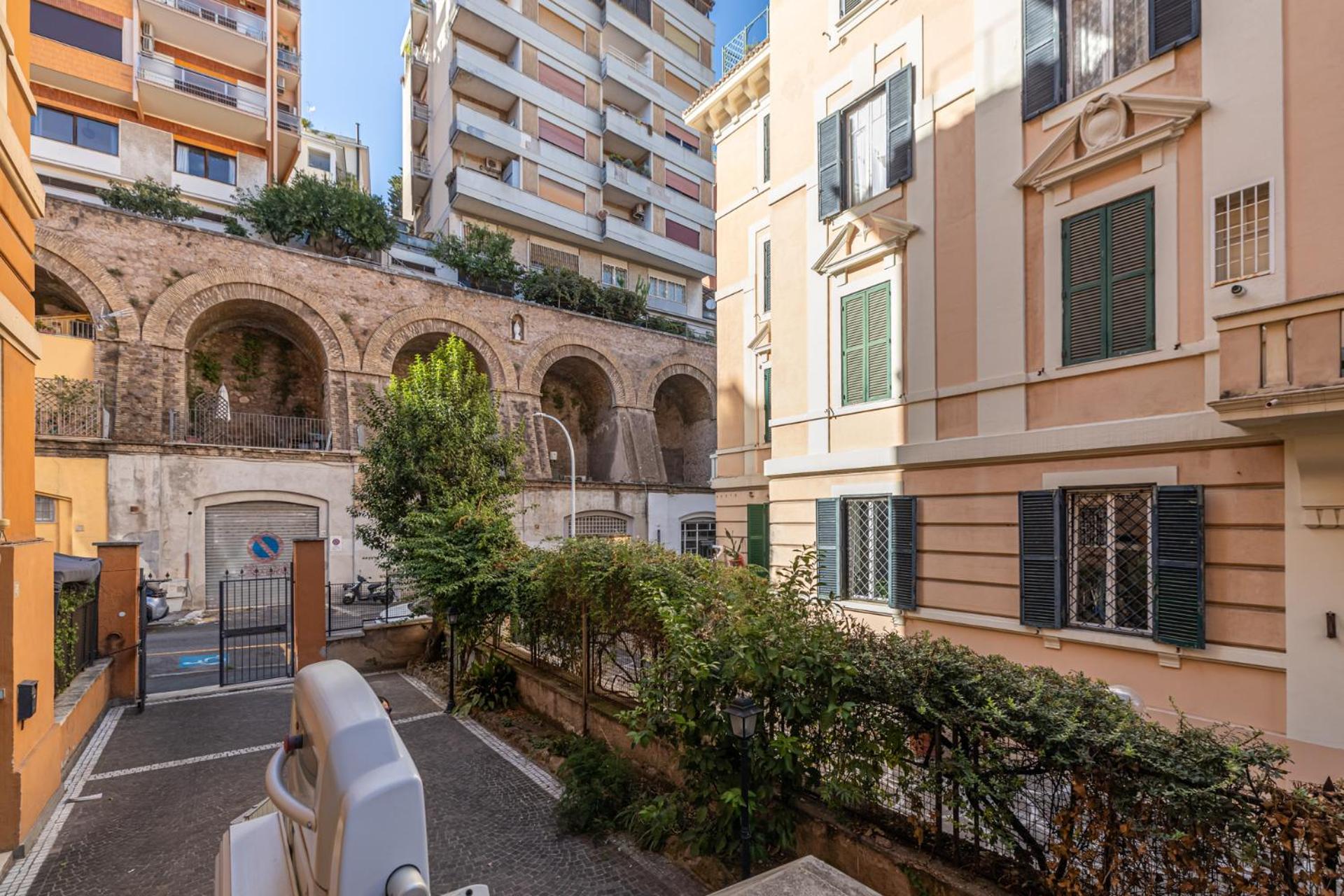 Trastevere comfort 2 camere 2 bagni