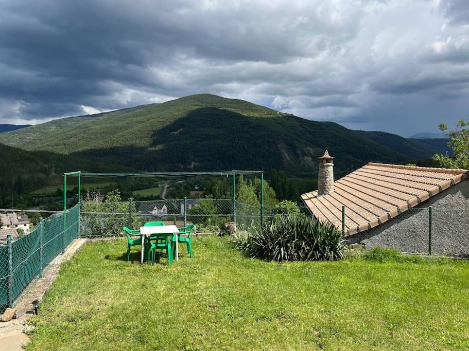 Casa Luis - APARTAMENTO con JARDÍN PRIVADO en los PIRINEOS view 4