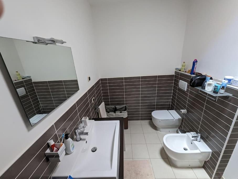 Large Townhouse close to Beach