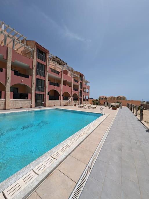 Large Townhouse close to Beach