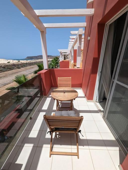 Large Townhouse close to Beach