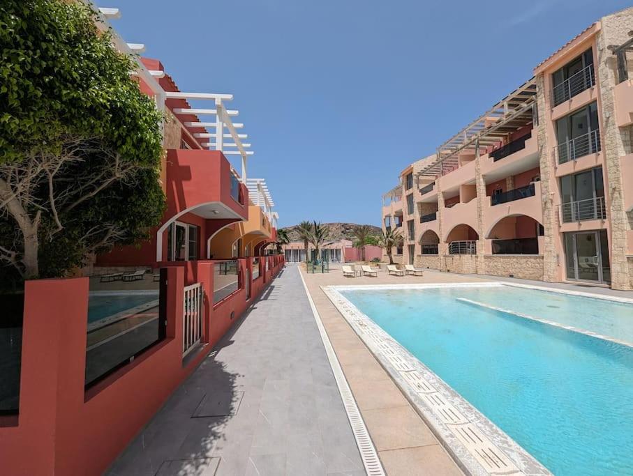 Large Townhouse close to Beach