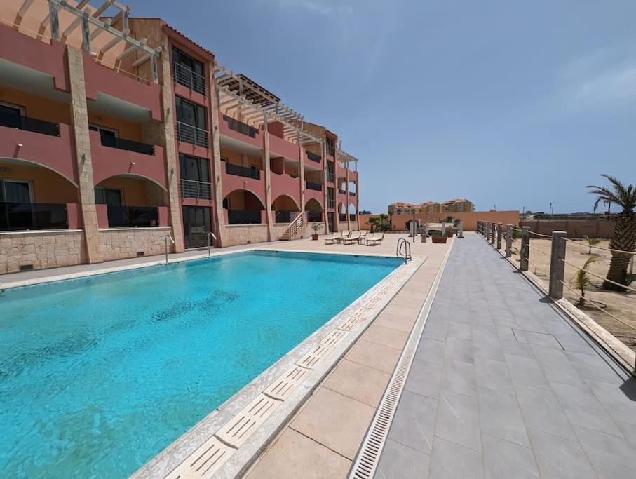 Large Townhouse close to Beach