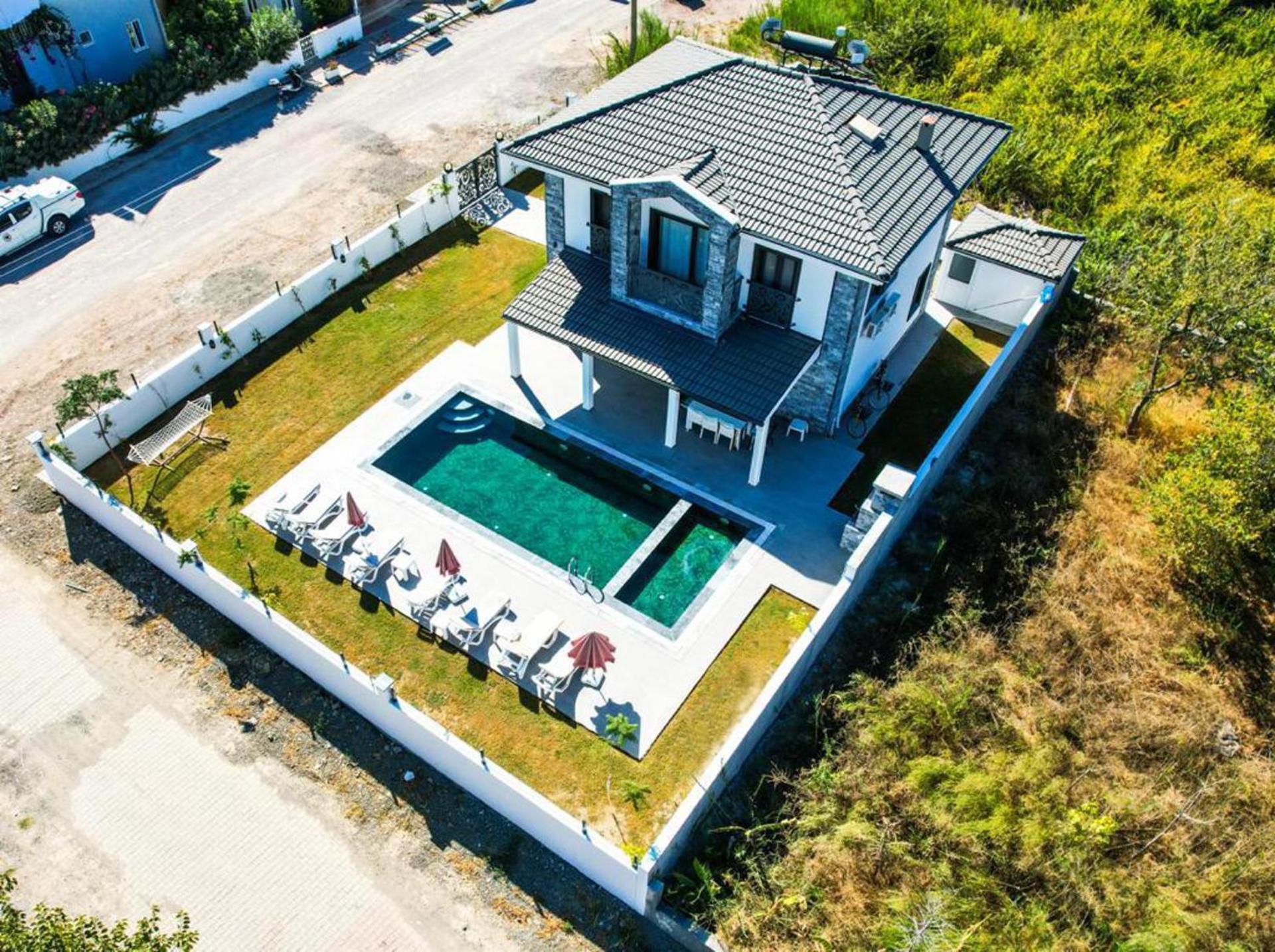 Villa-Sleeps 8-Parking-Pool-Bbq view 3