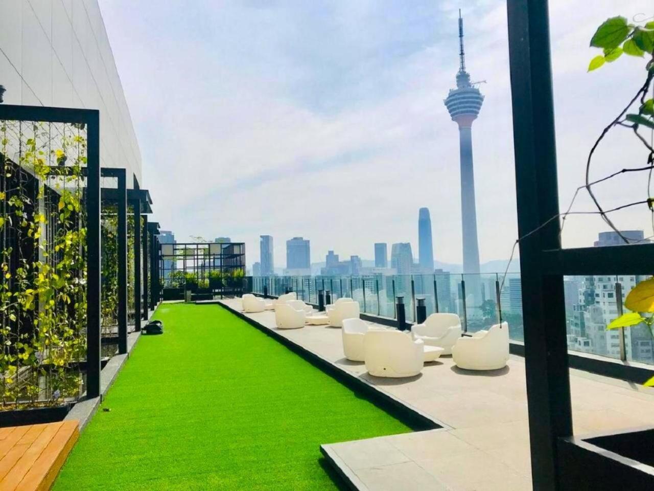 Klcc studio with a rooftop garden playground