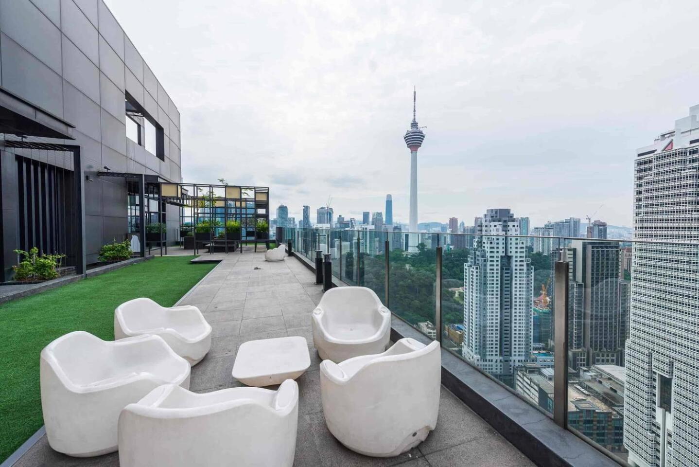Klcc studio with a rooftop garden playground