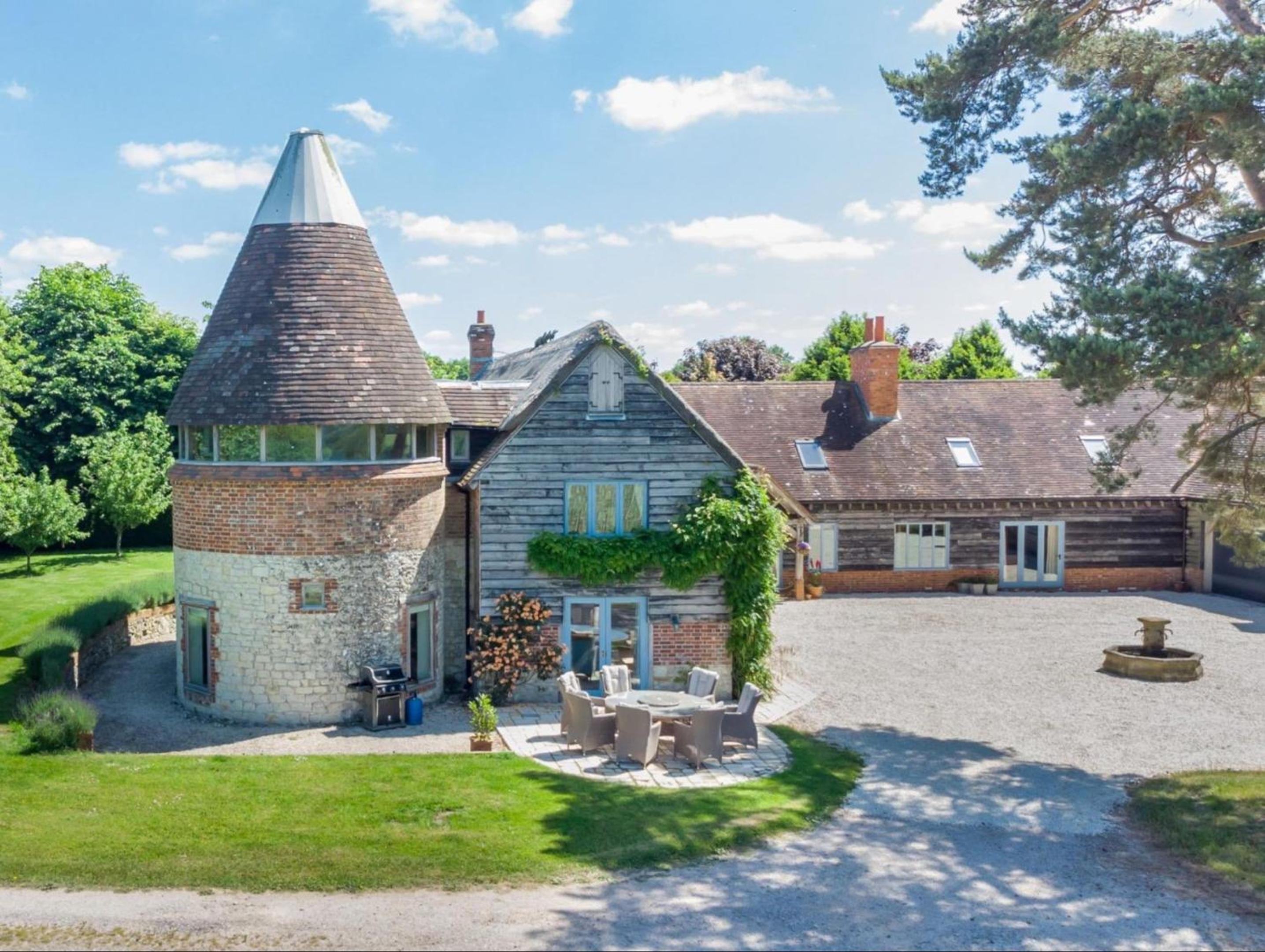 Oast House - Otium Wine Estate view 2