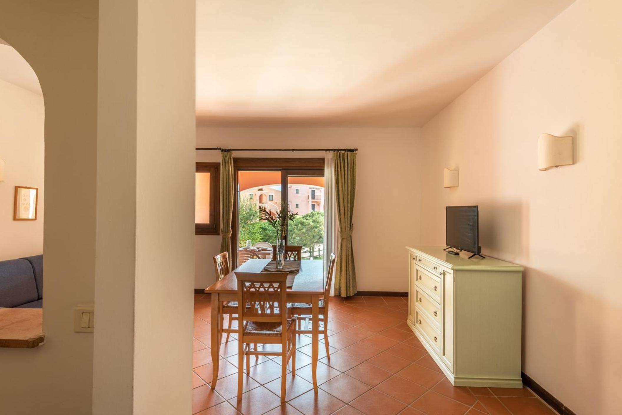 Charming Small Villa - Bella villetta noi2082 view 4