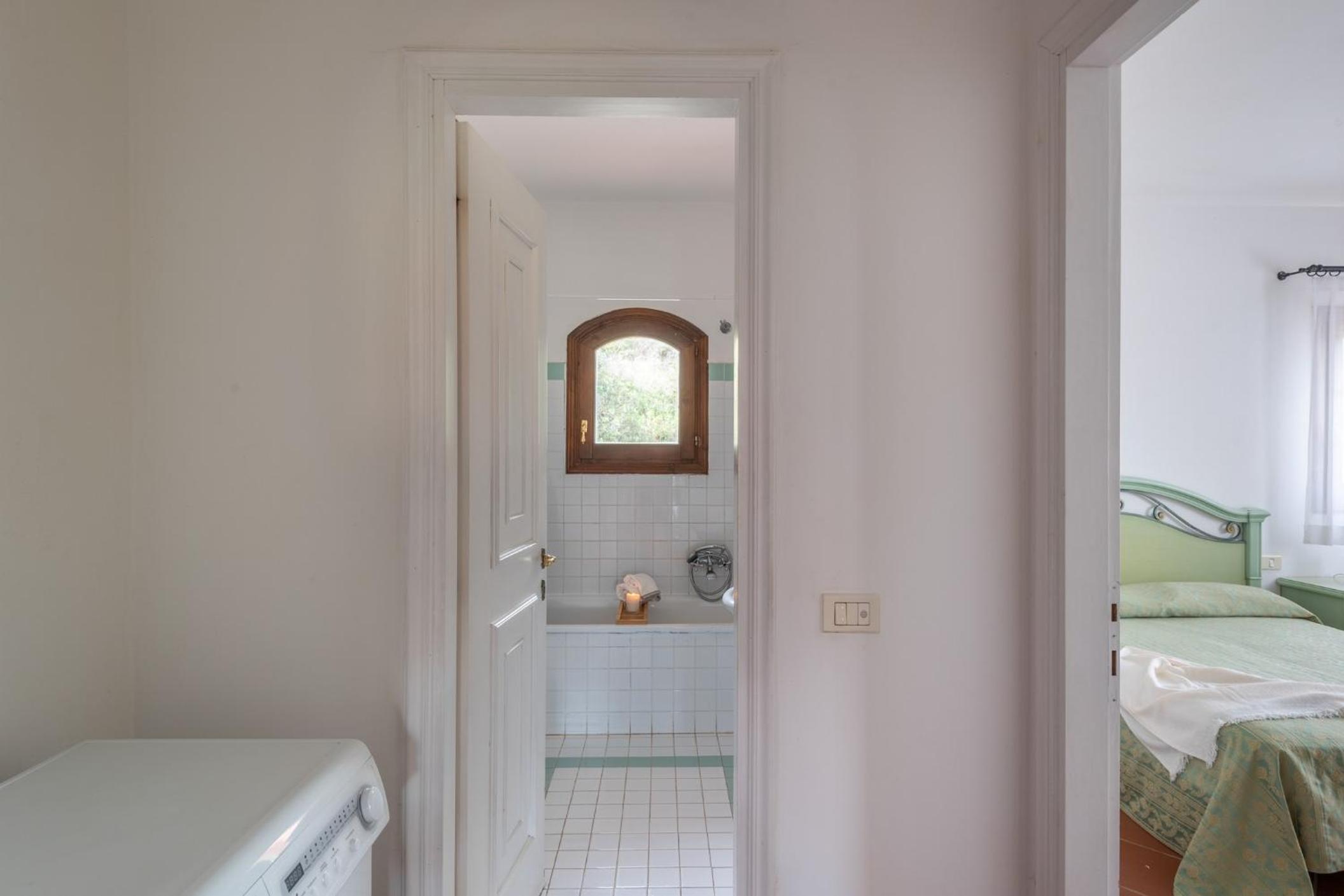 Charming Small Villa - Bella villetta noi2082 view 3