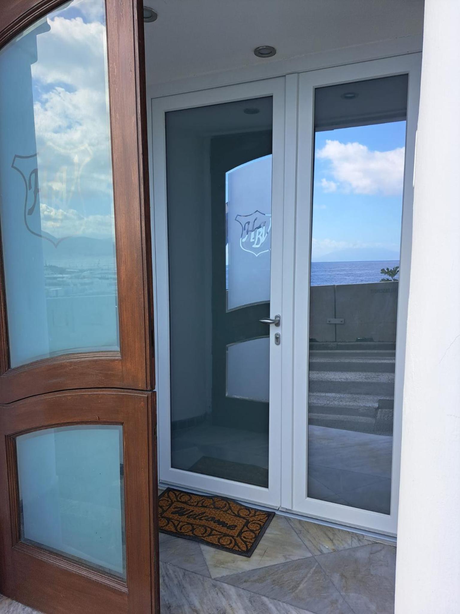 Tre Re Appartamento Via Marina Grande,264 view 3