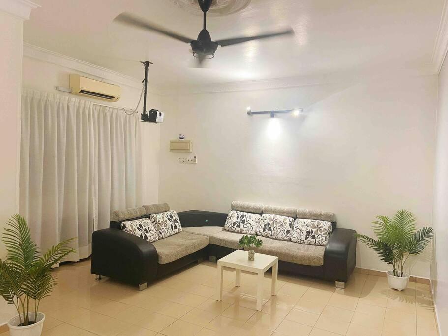 Homestay 2 @Taman Teluk Intan photo 1