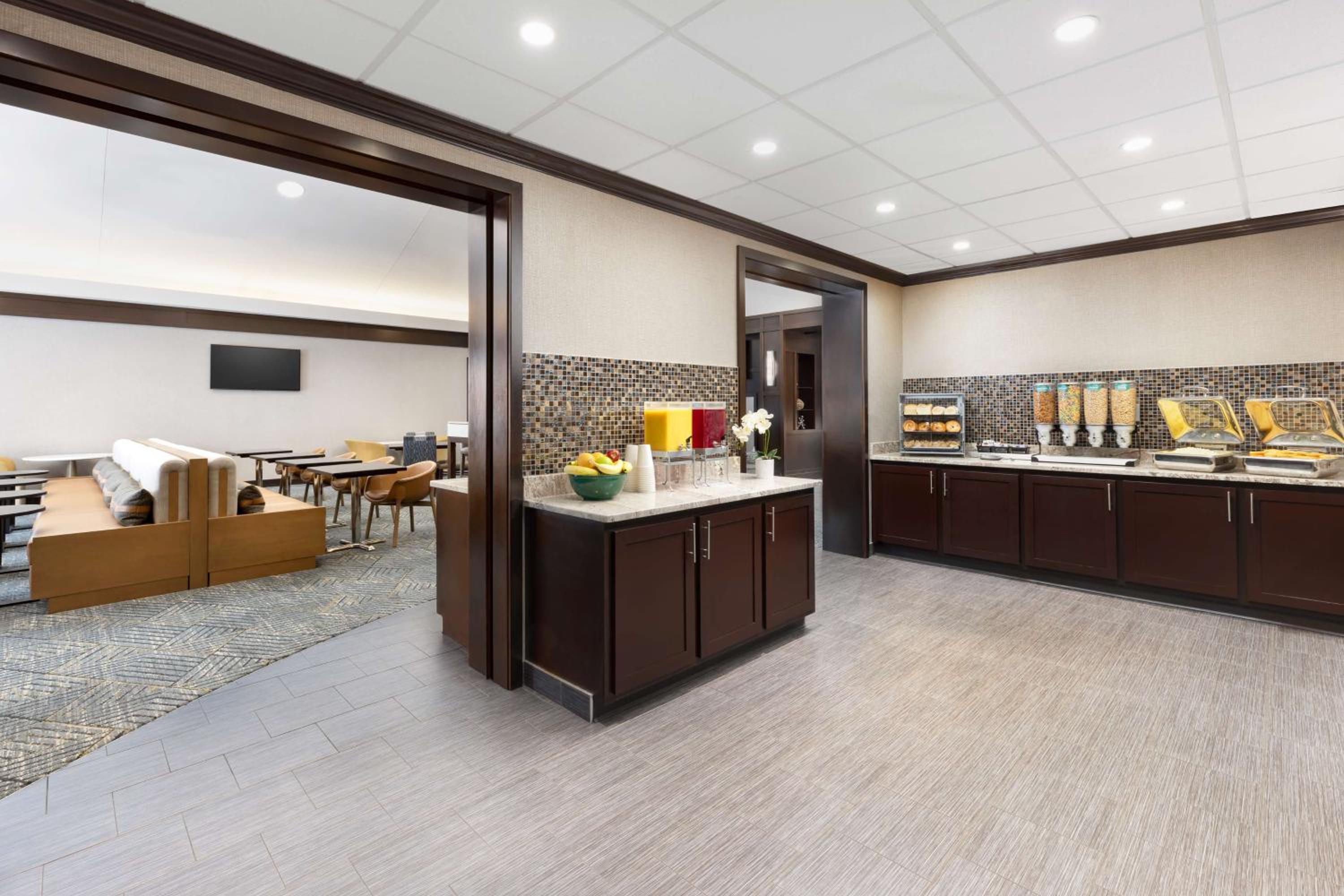 Portsmouth Vacations - Homewood Suites by Hilton Portsmouth - Property Image 48