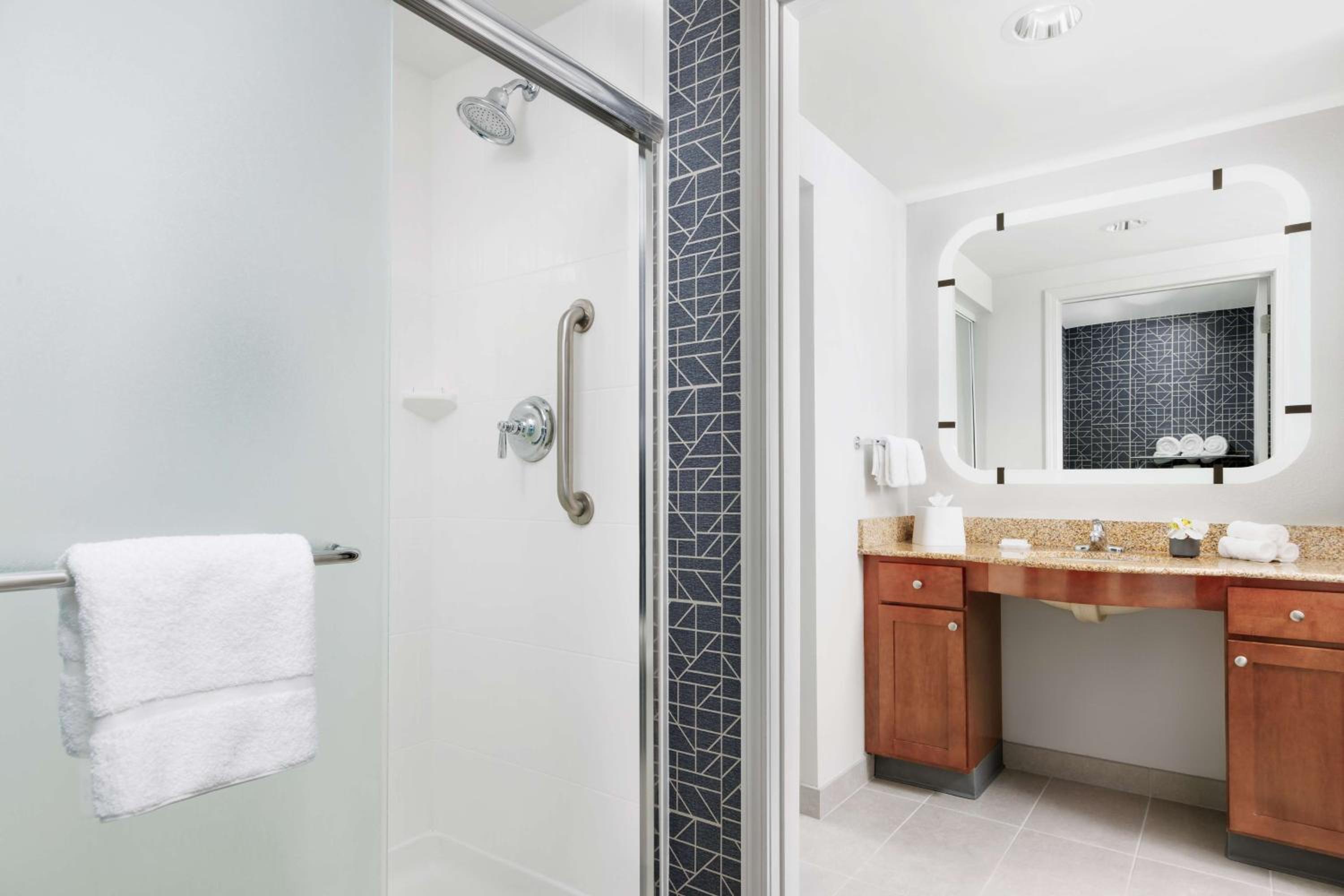 Portsmouth Vacations - Homewood Suites by Hilton Portsmouth - Property Image 10