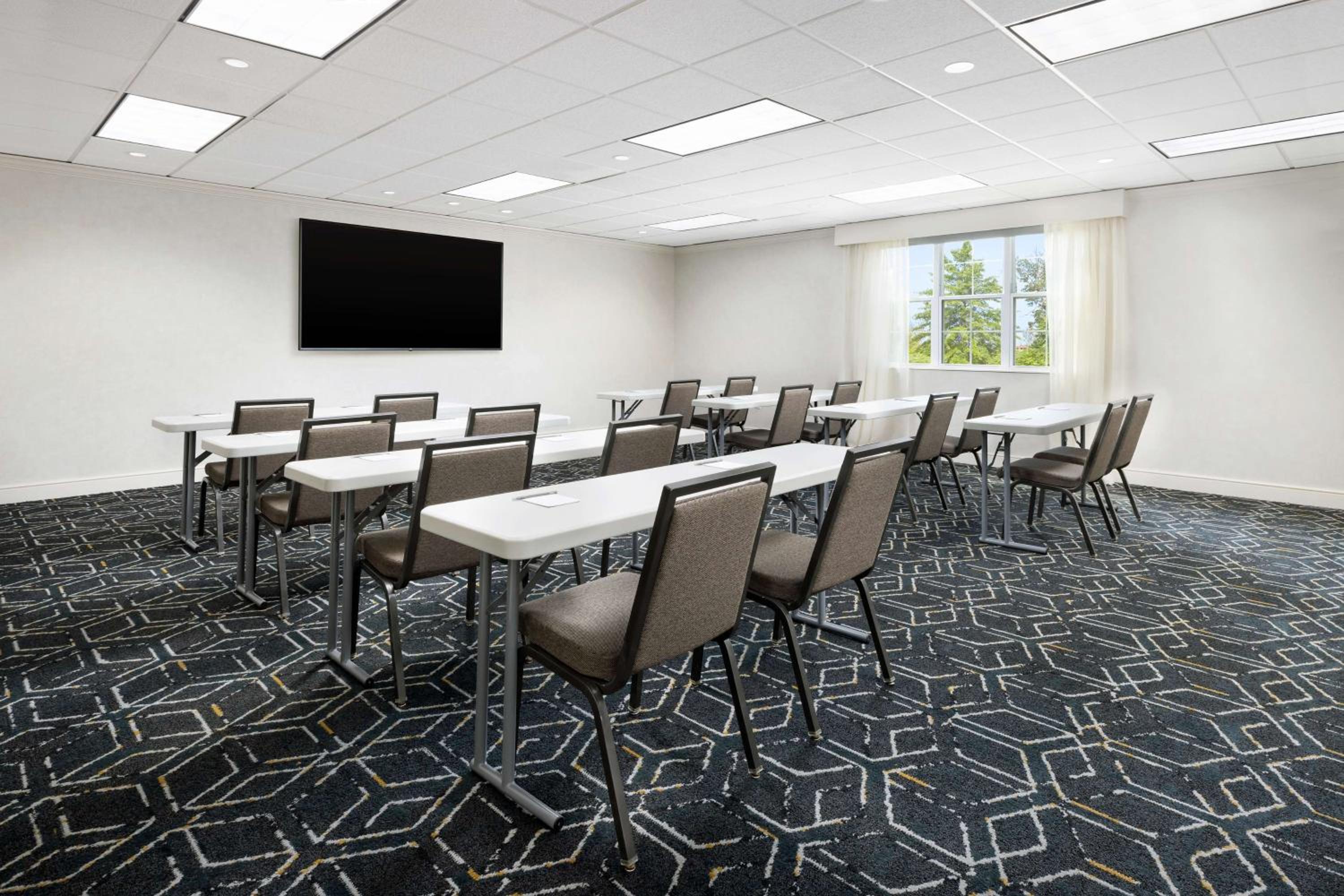 Portsmouth Vacations - Homewood Suites by Hilton Portsmouth - Property Image 3