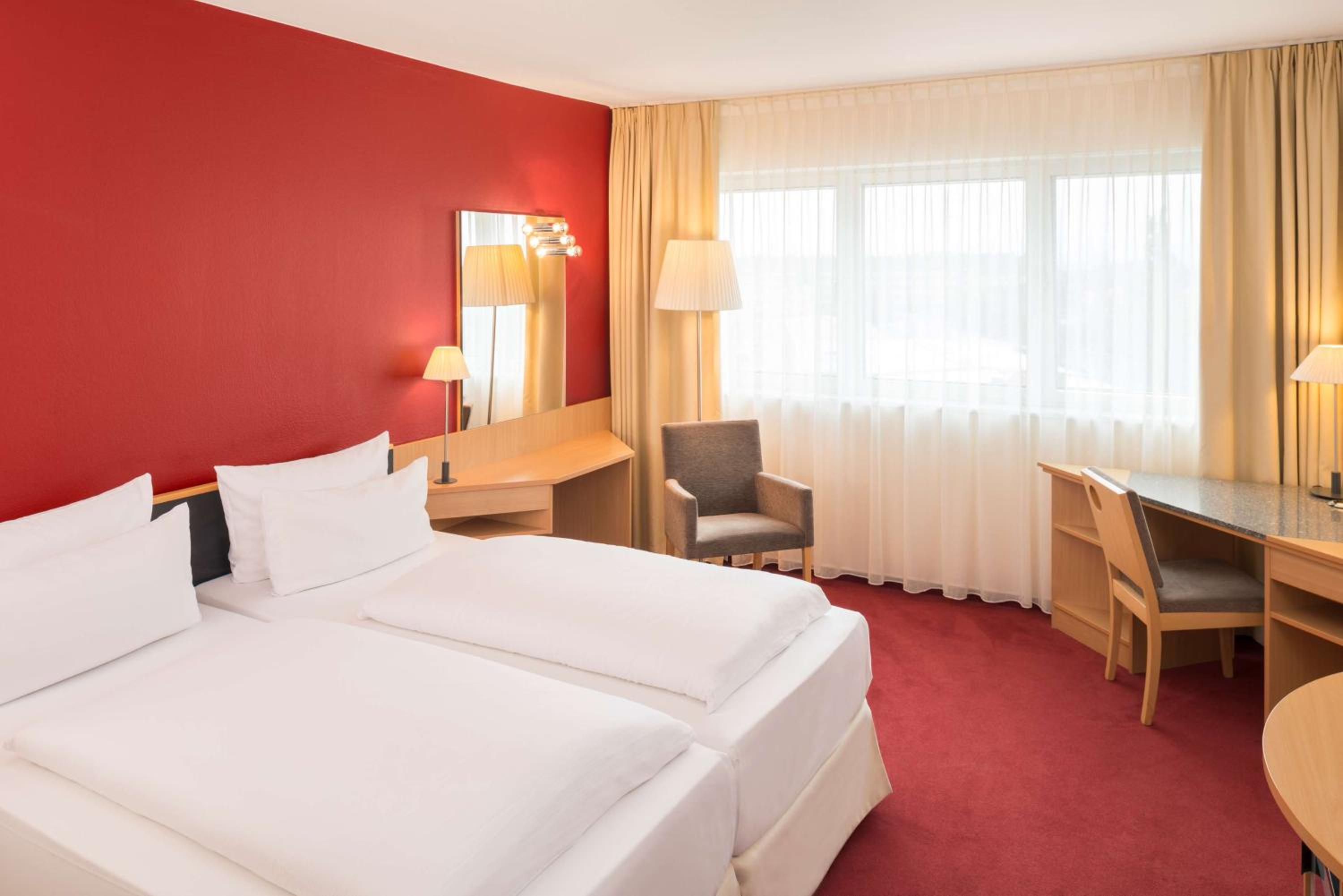 Dresden Vacations - NH Dresden Neustadt - Property Image 2