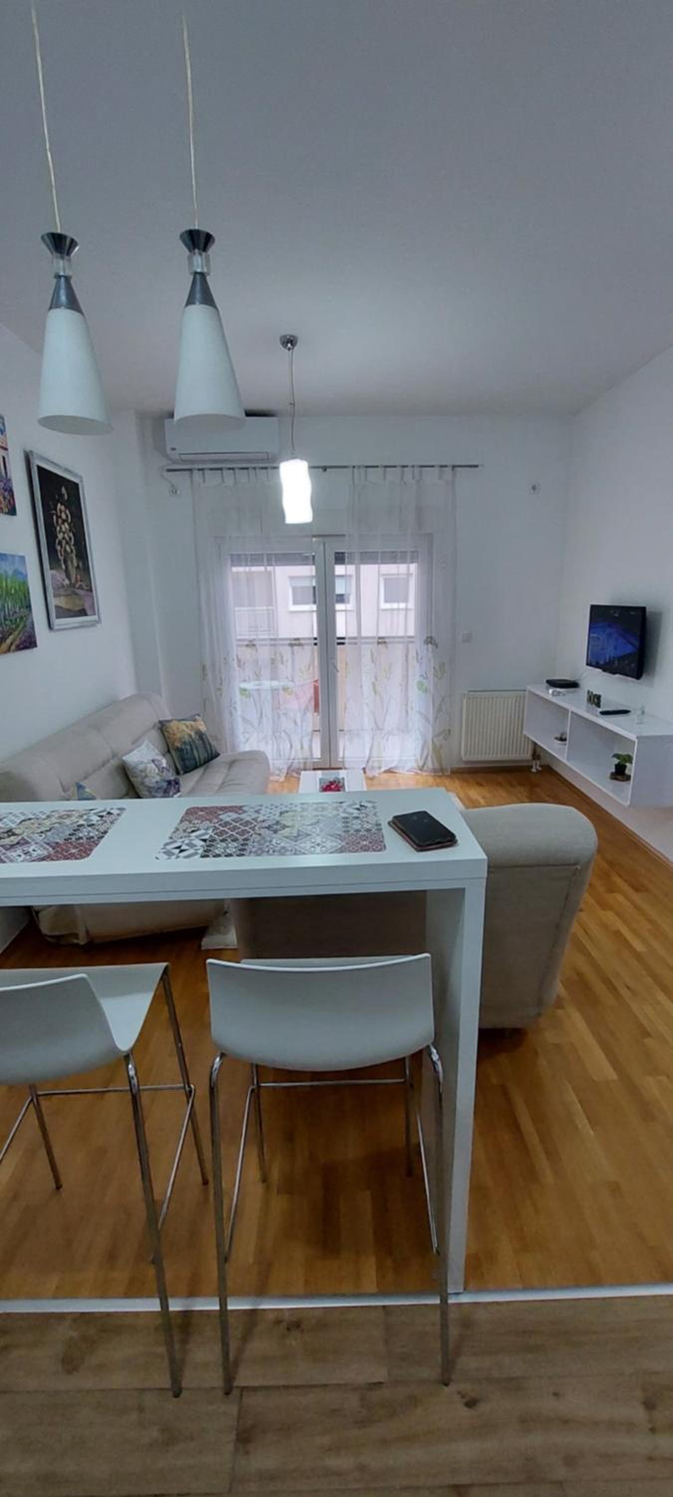 Alexandra apartment