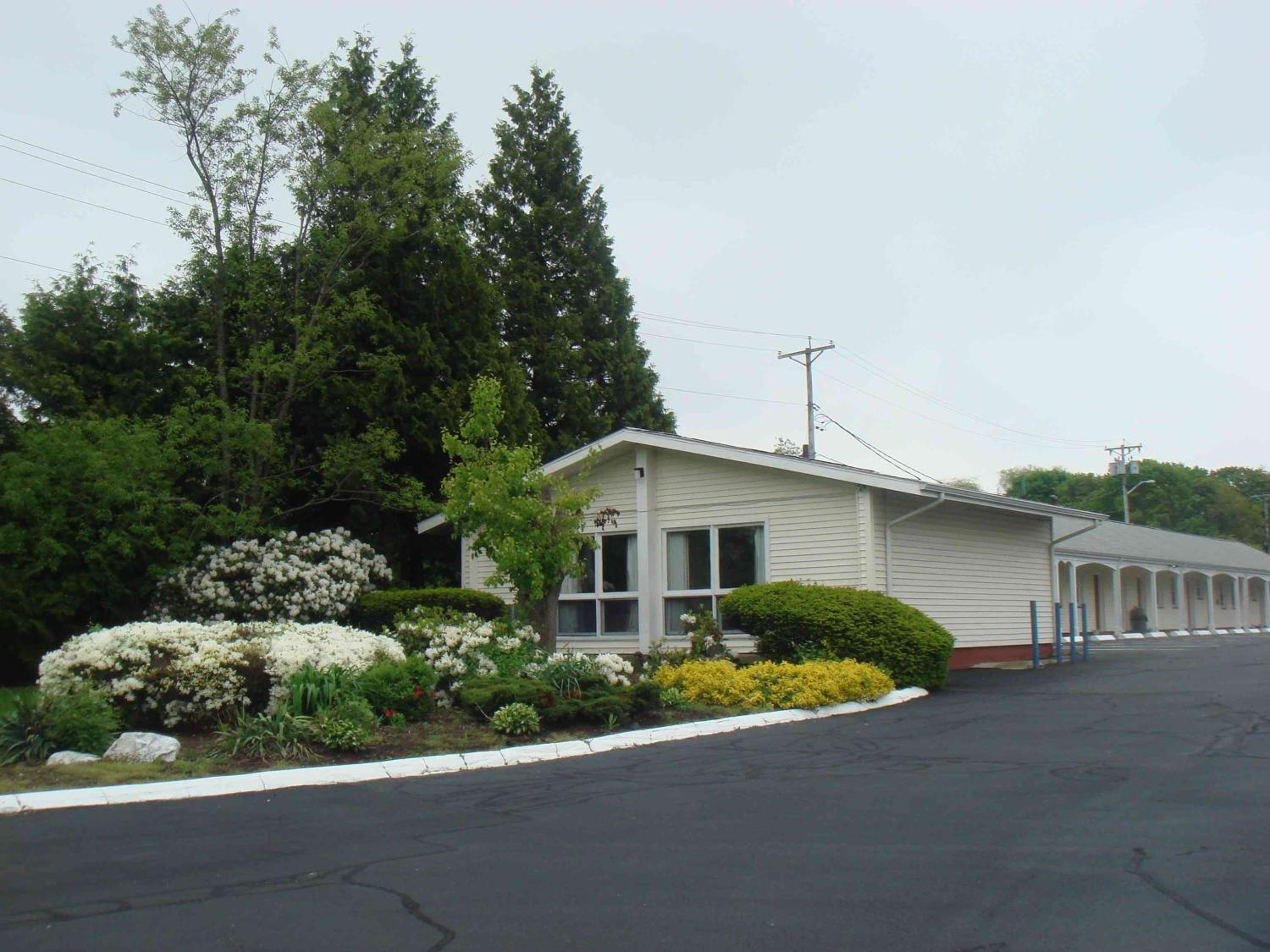 Harbor Base Inn view 2
