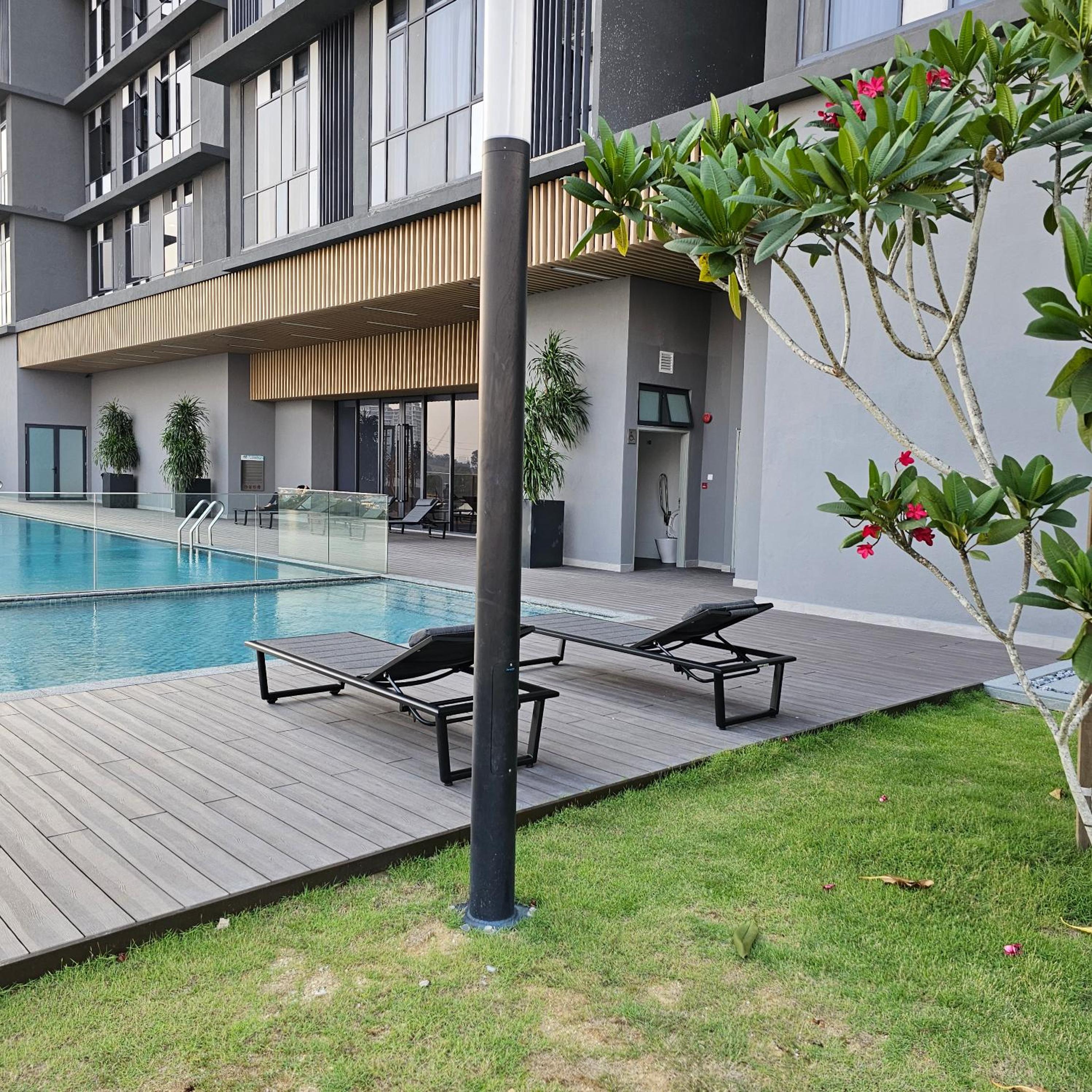 Societe Suites By iHost Global