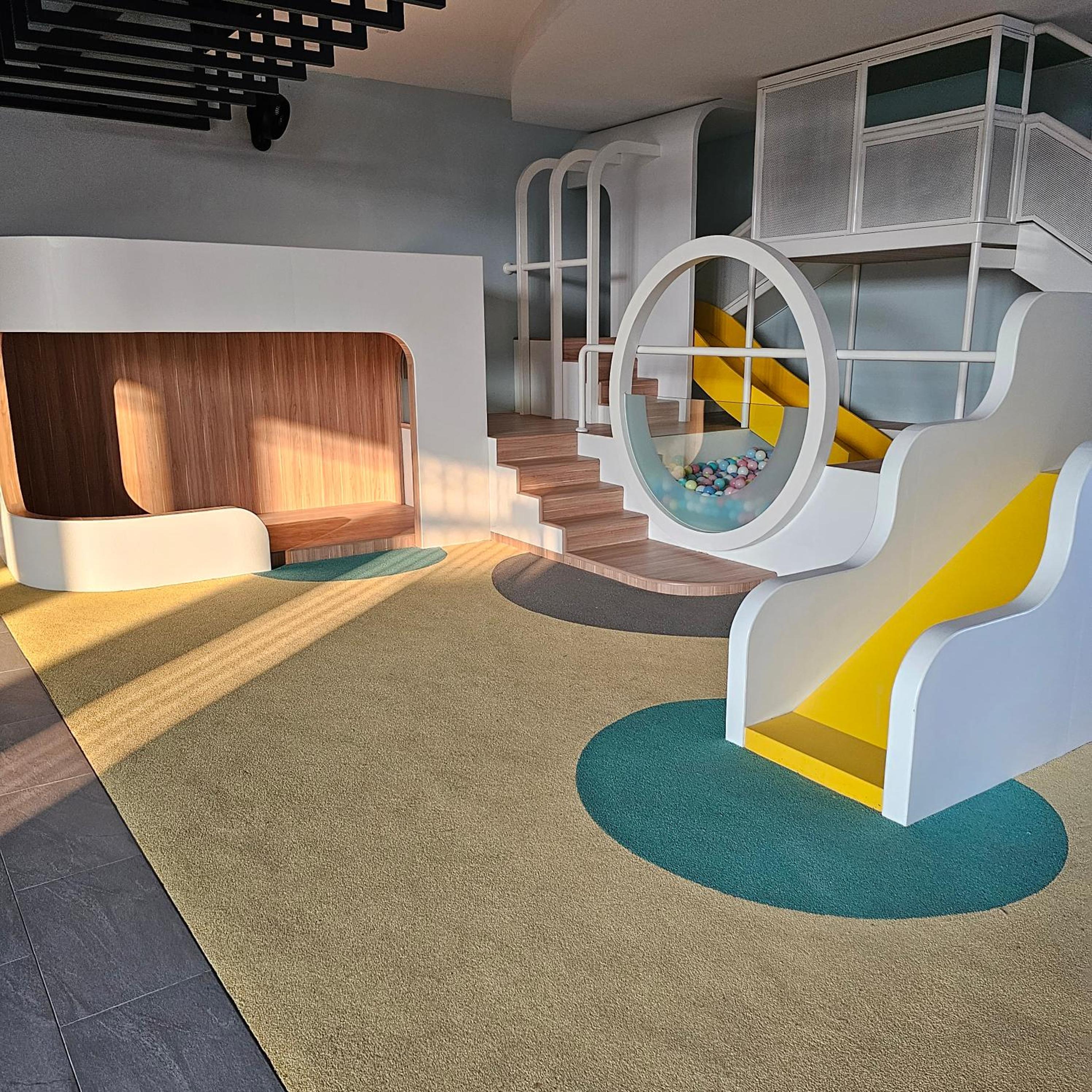 Societe Suites By iHost Global
