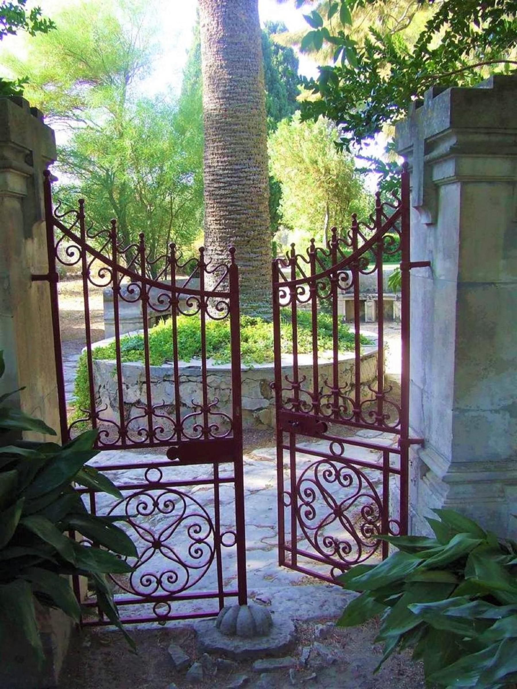 Villa Gorgodaino