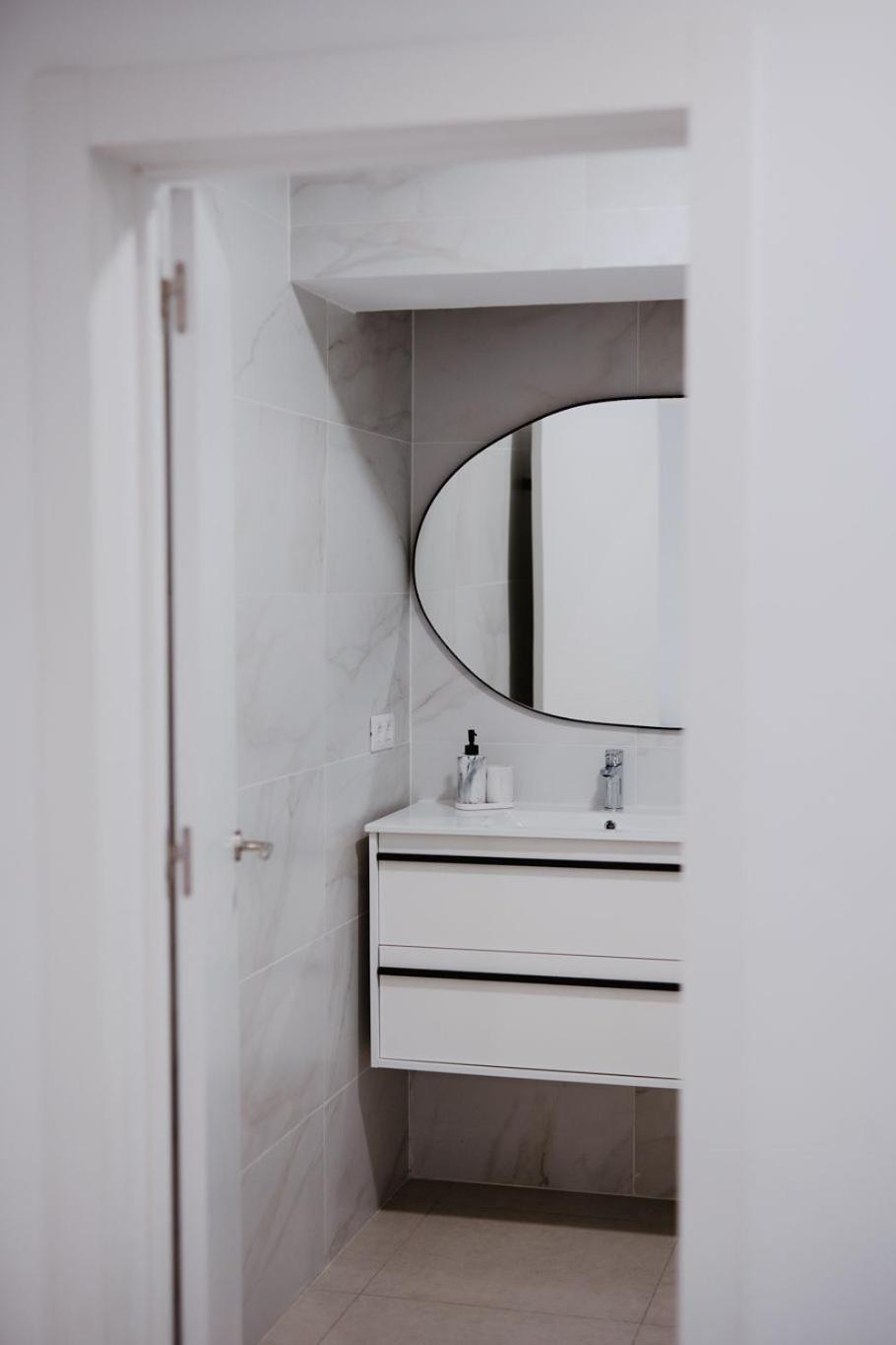 Las Canteras Beach Suites