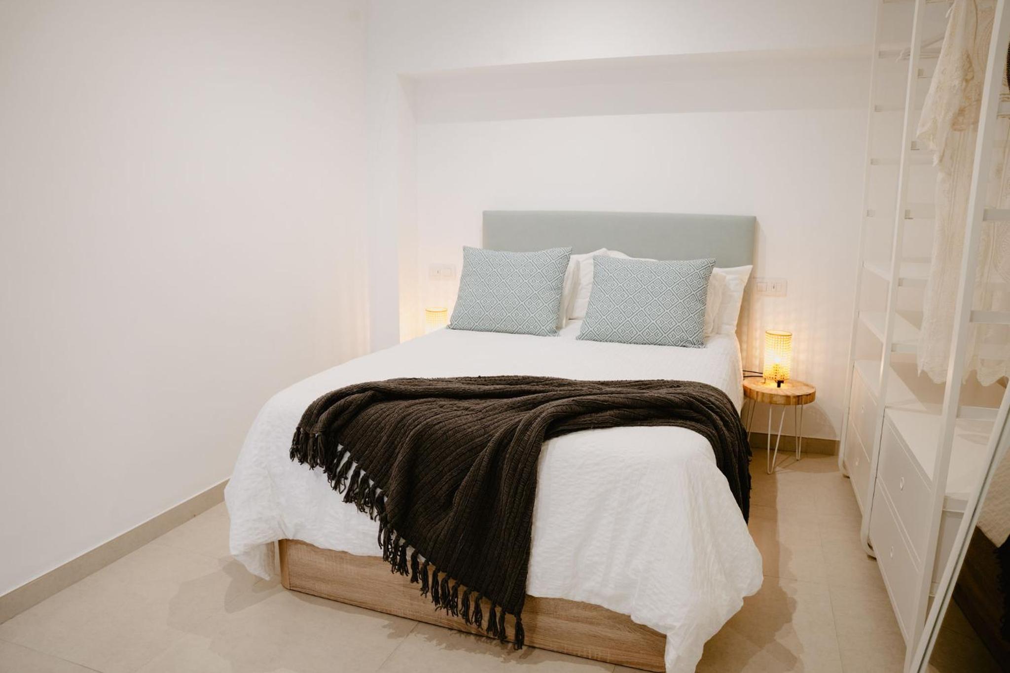 Las Canteras Beach Suites
