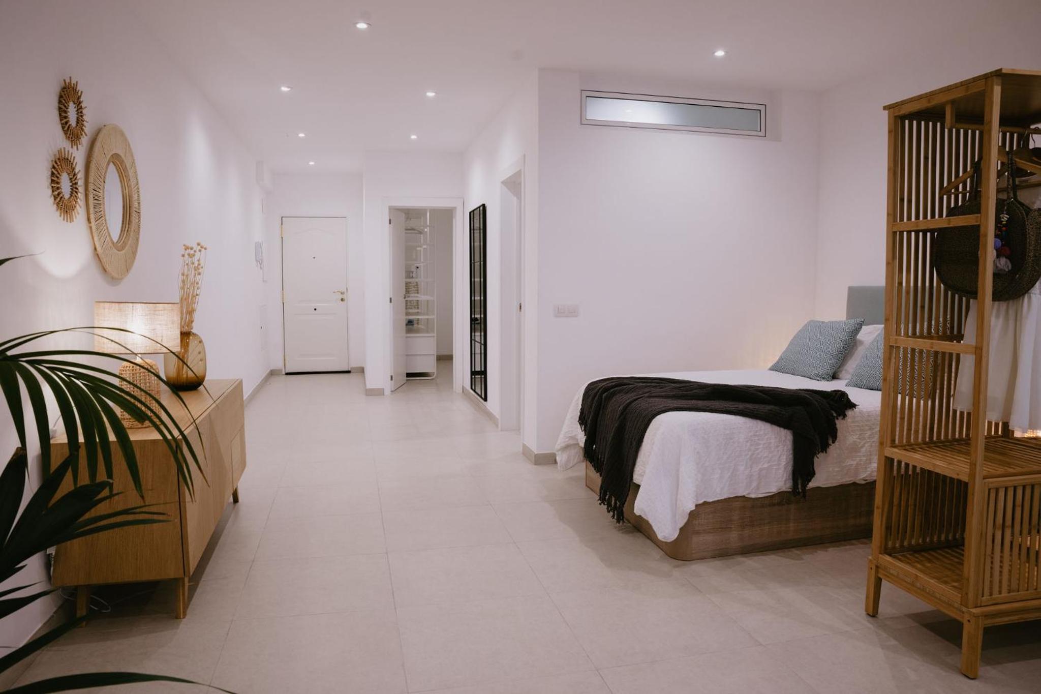 Las Canteras Beach Suites