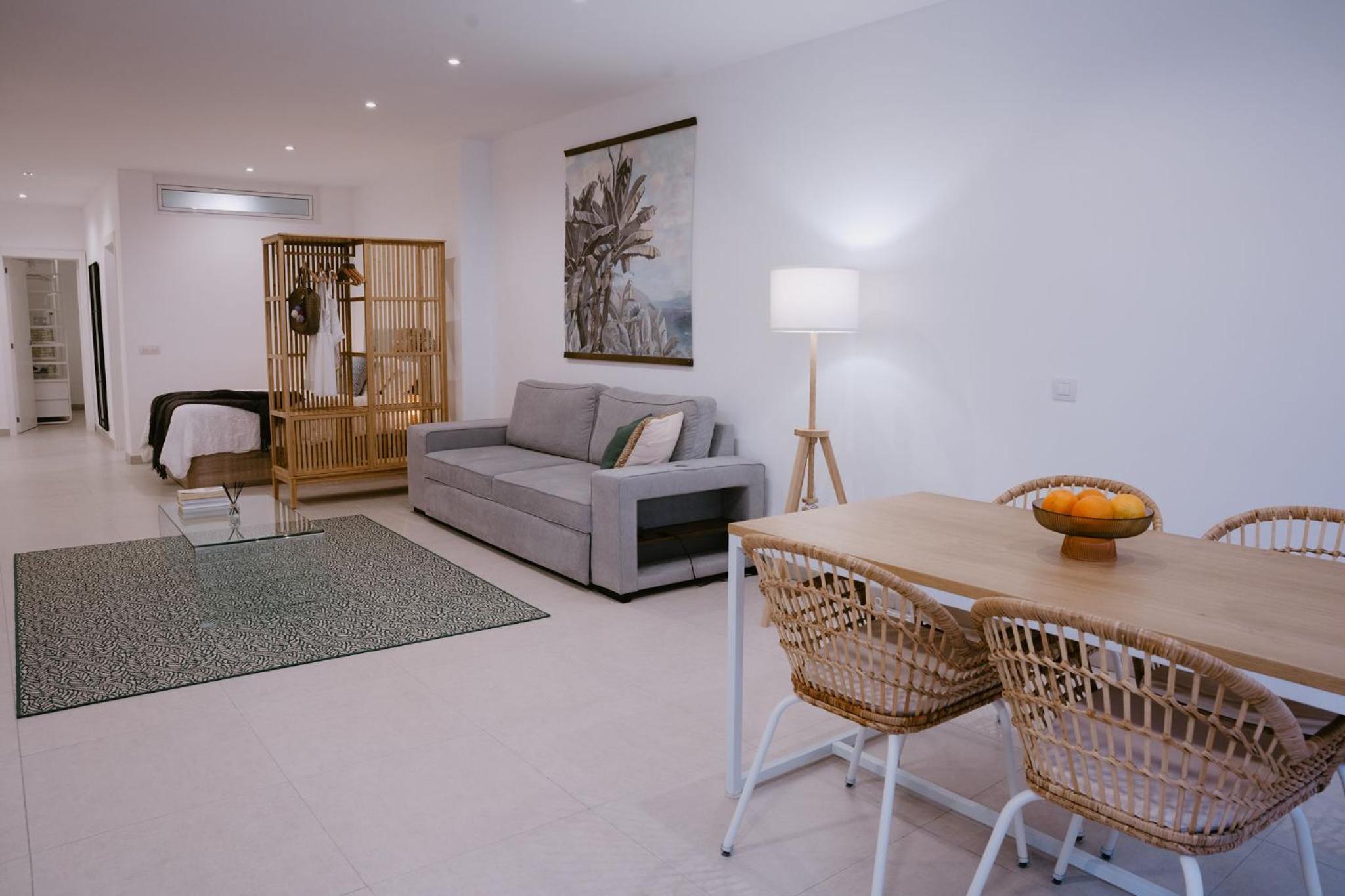 Las Canteras Beach Suites