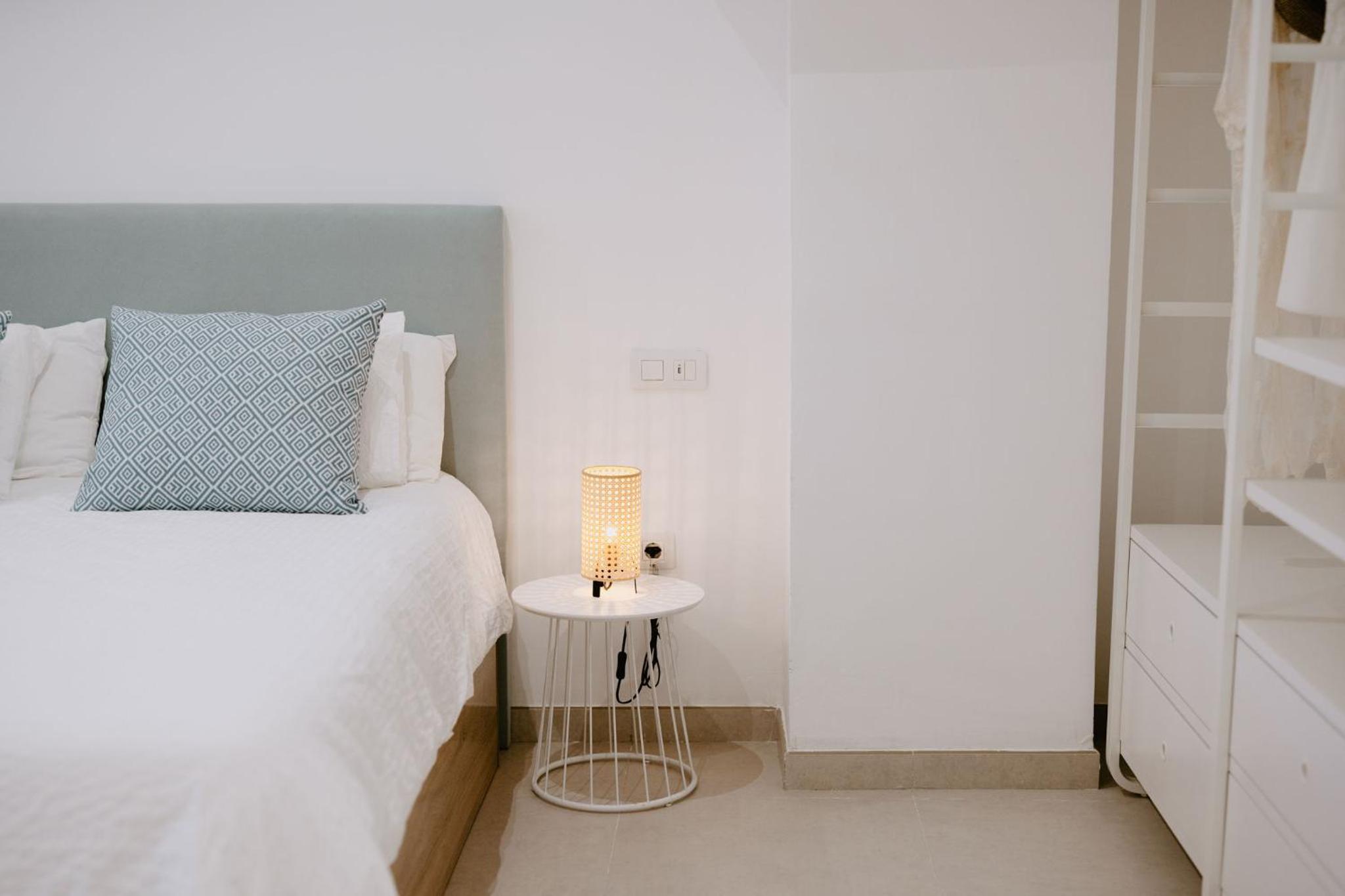 Las Canteras Beach Suites